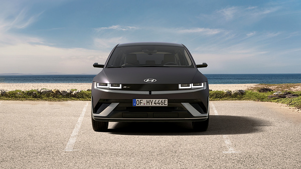 Hyundai Ioniq 5 Long Range AWD headlights view