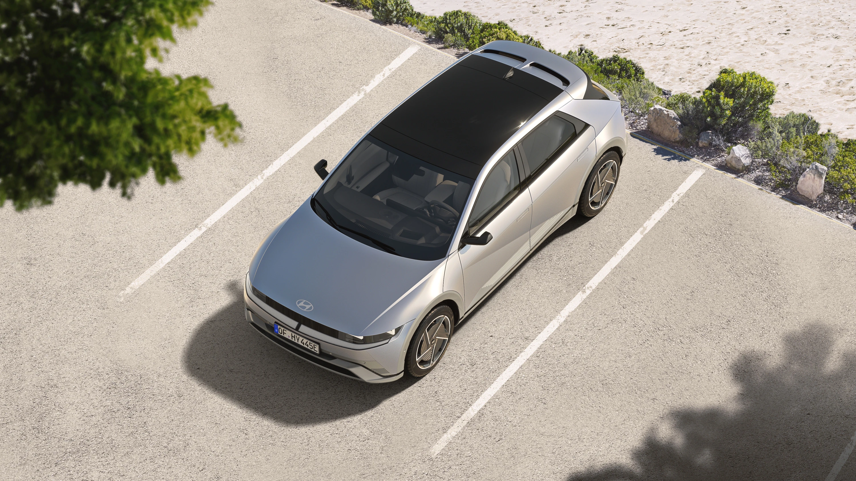 Hyundai Ioniq 5 Long Range RWD roof view