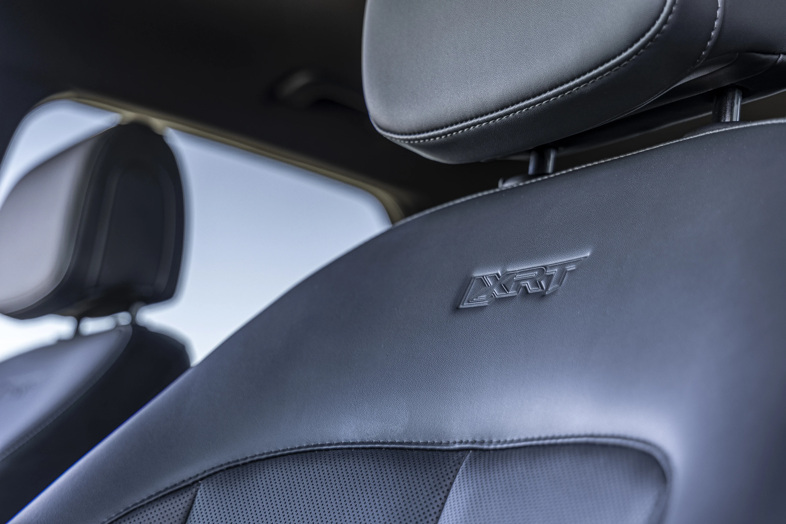 Hyundai Ioniq 5 XRT frontseats view