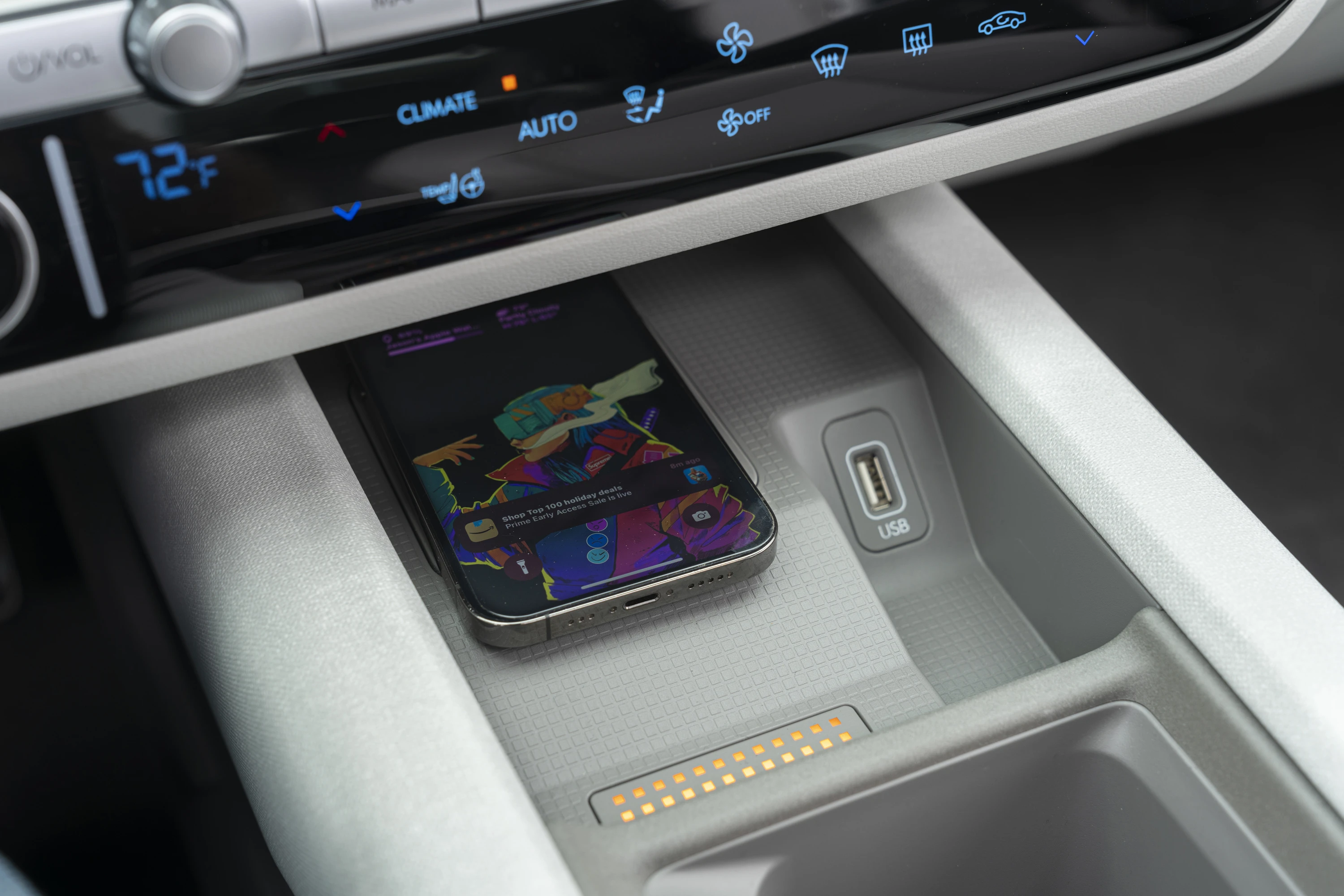 Hyundai Ioniq 6 Standard Range RWD interior view
