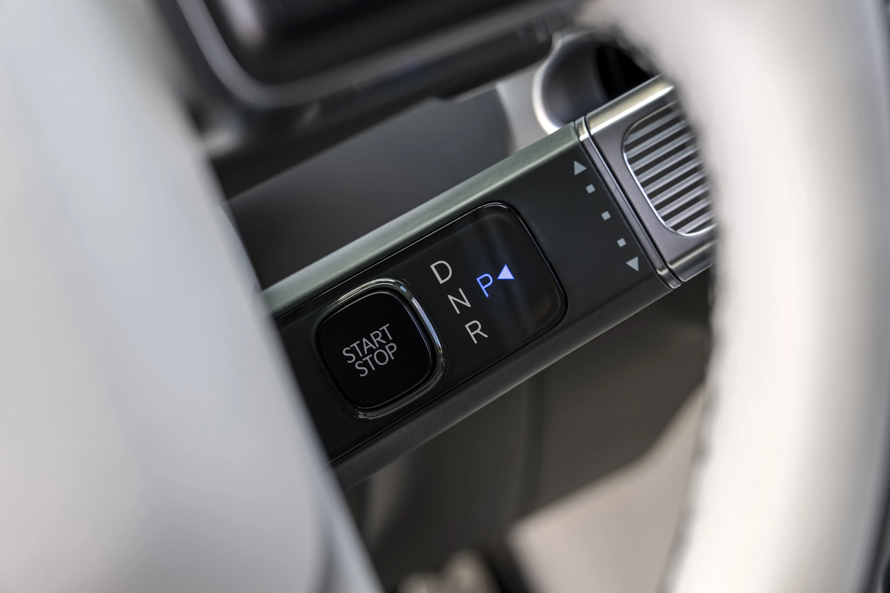 Hyundai IONIQ 9 RWD Long Range details view