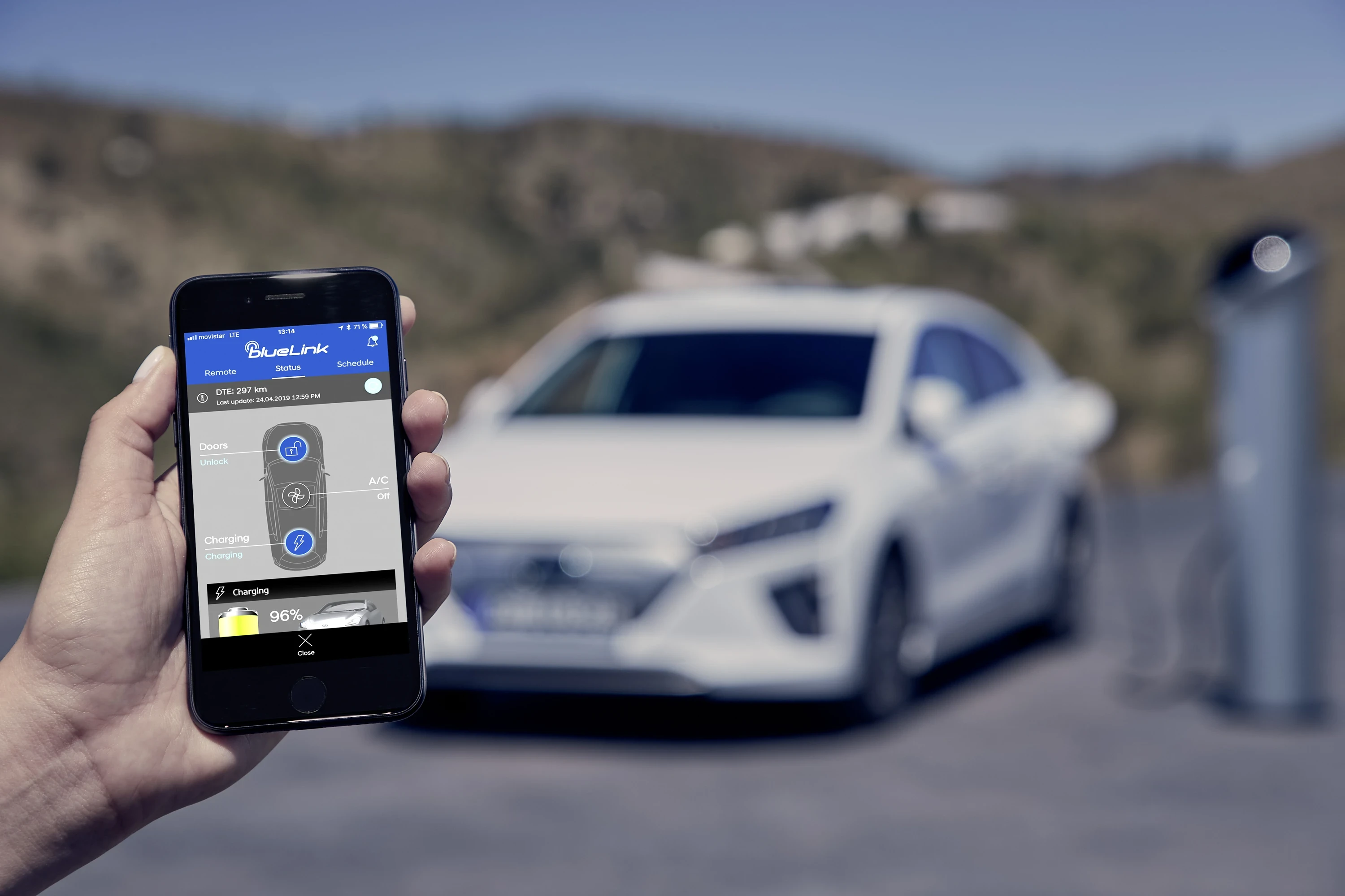 Hyundai IONIQ Electric 28 kWh app view
