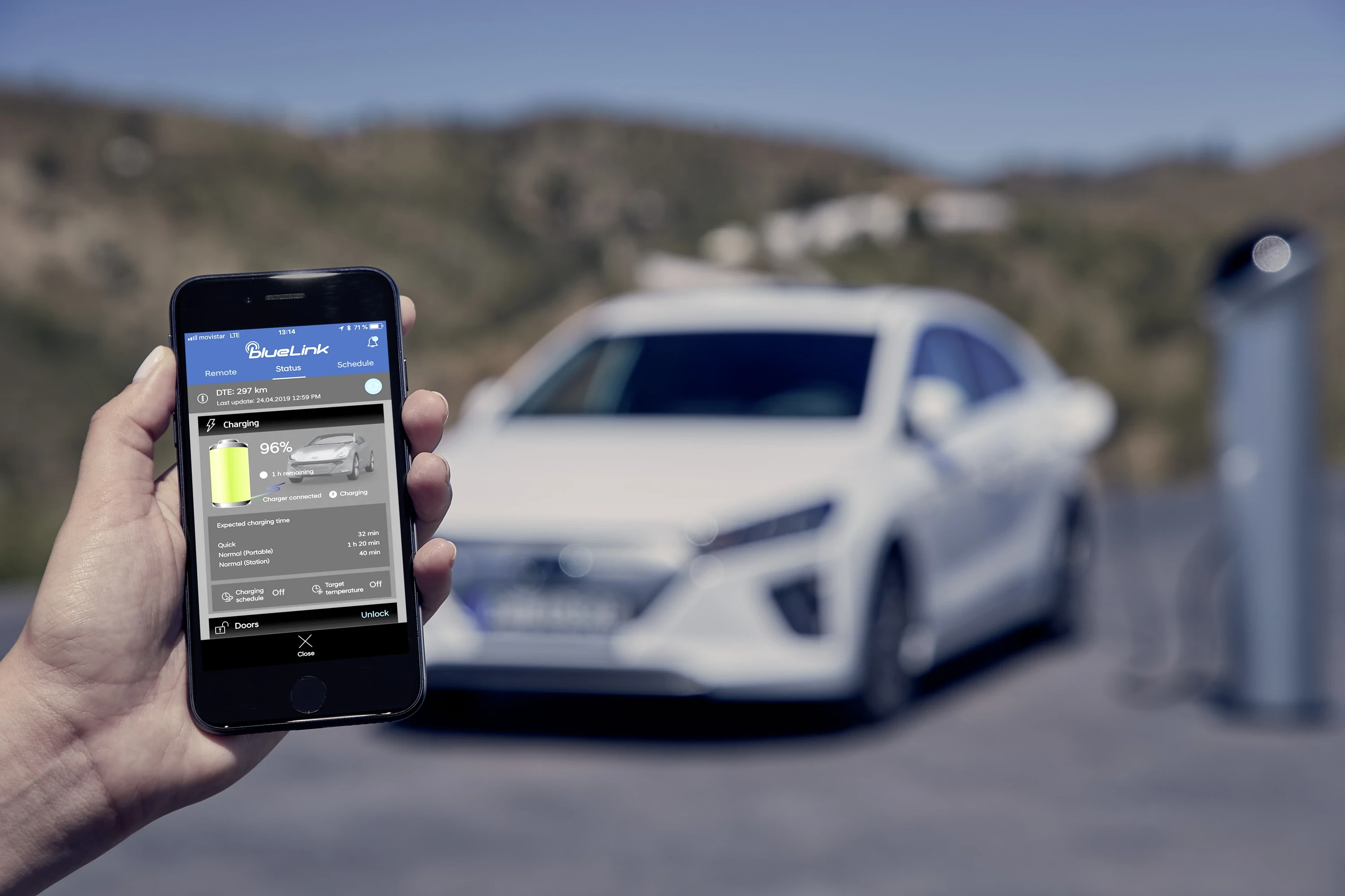 Hyundai IONIQ Electric 28 kWh app view