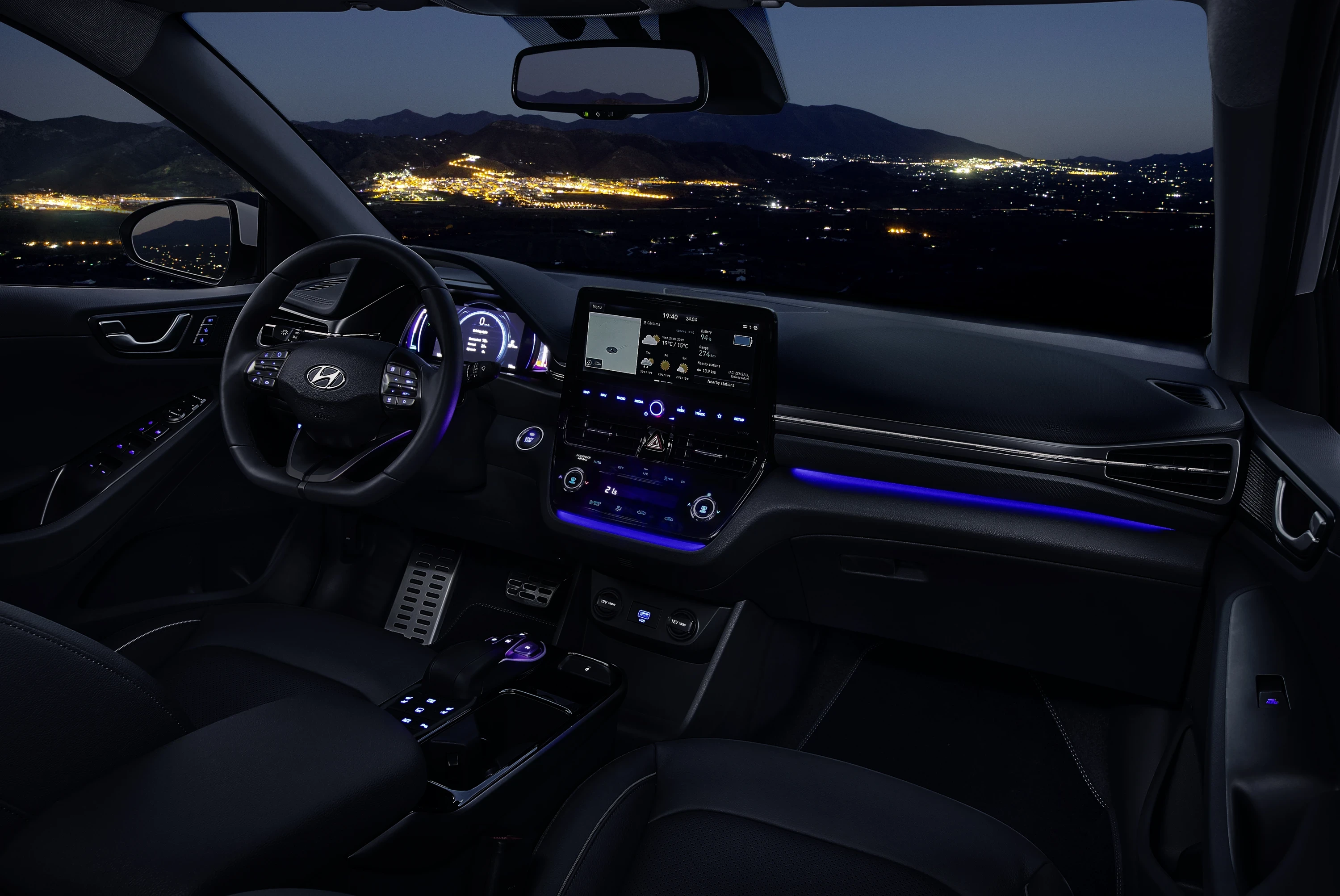 Hyundai IONIQ Electric 28 kWh interior view