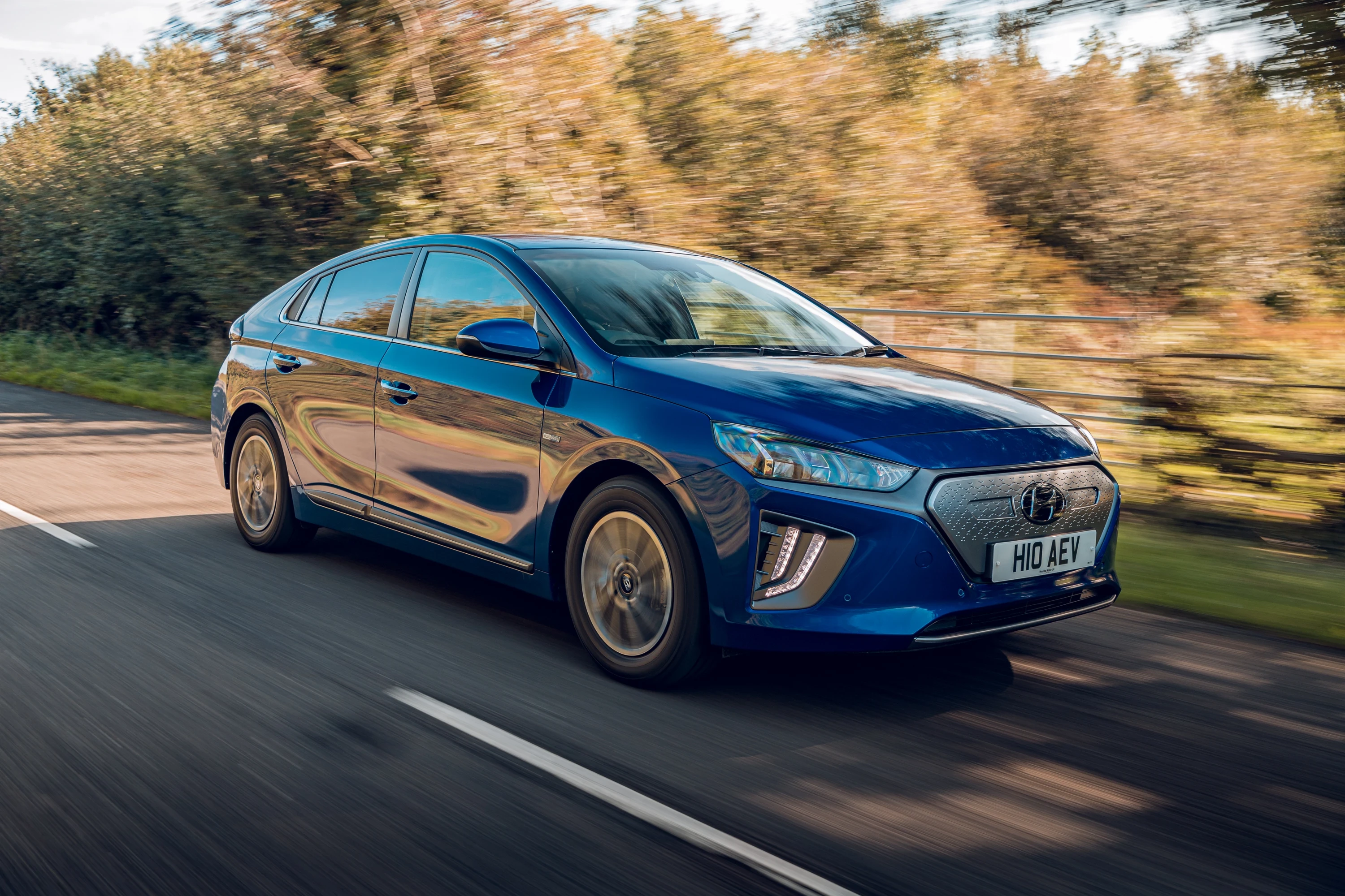 Hyundai IONIQ Electric 38 kWh exterior view