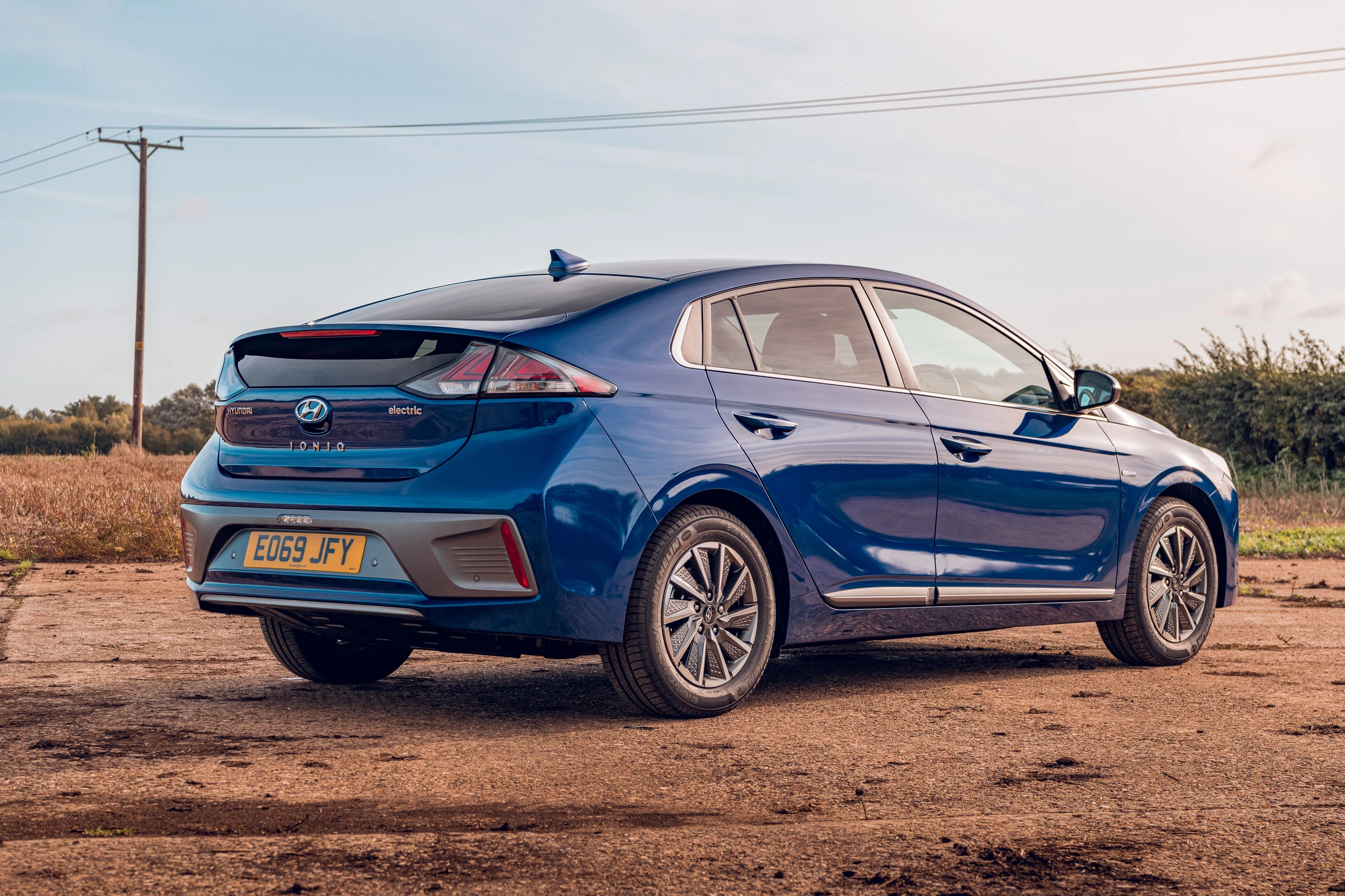 Hyundai IONIQ Electric 38 kWh exterior view