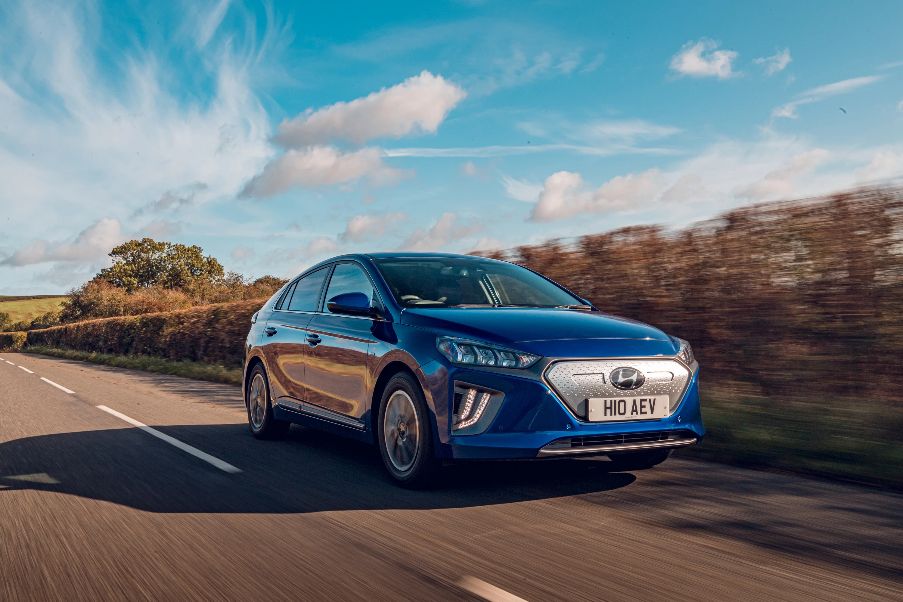 Hyundai IONIQ Electric 38 kWh exterior view