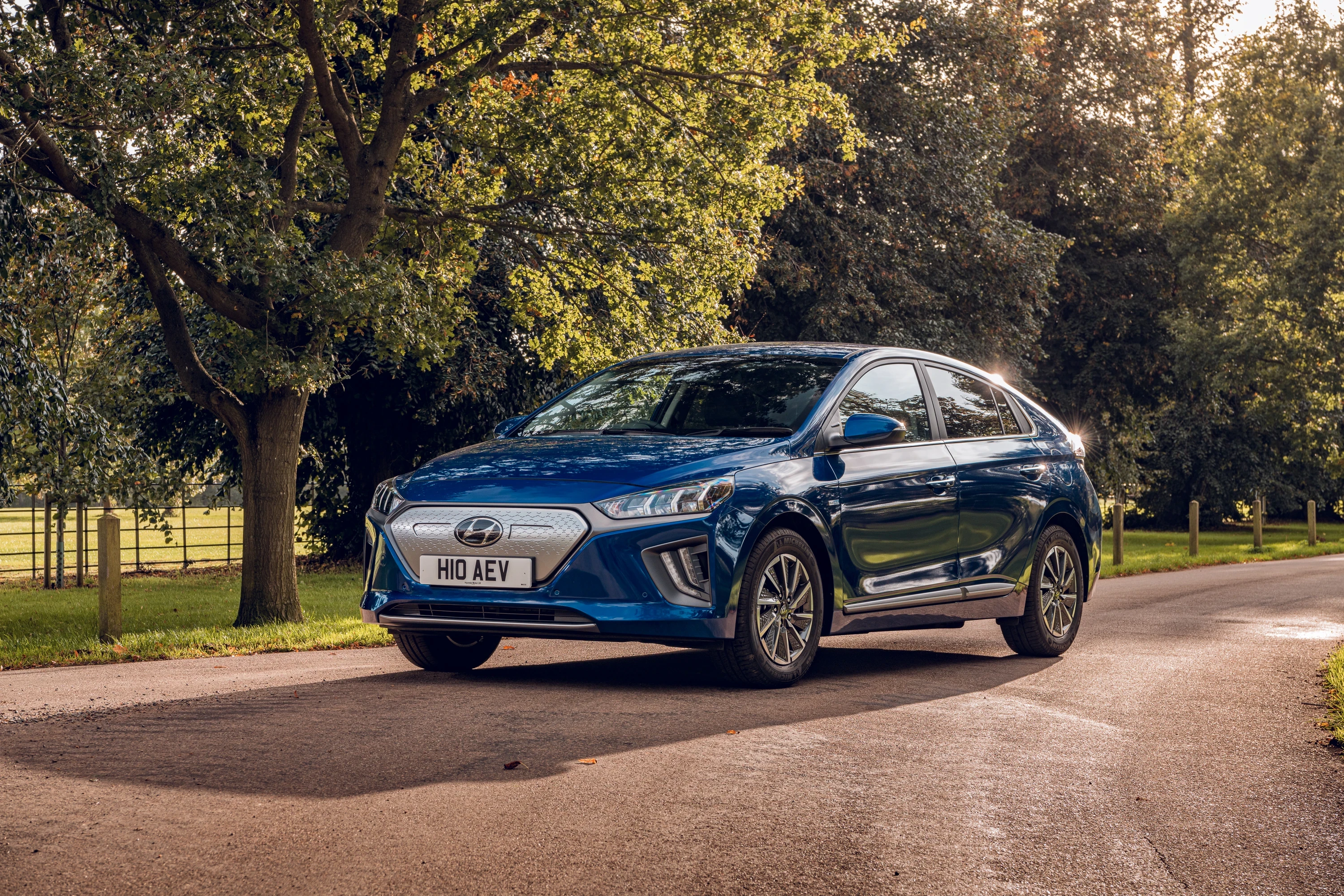 Hyundai IONIQ Electric 38 kWh exterior view