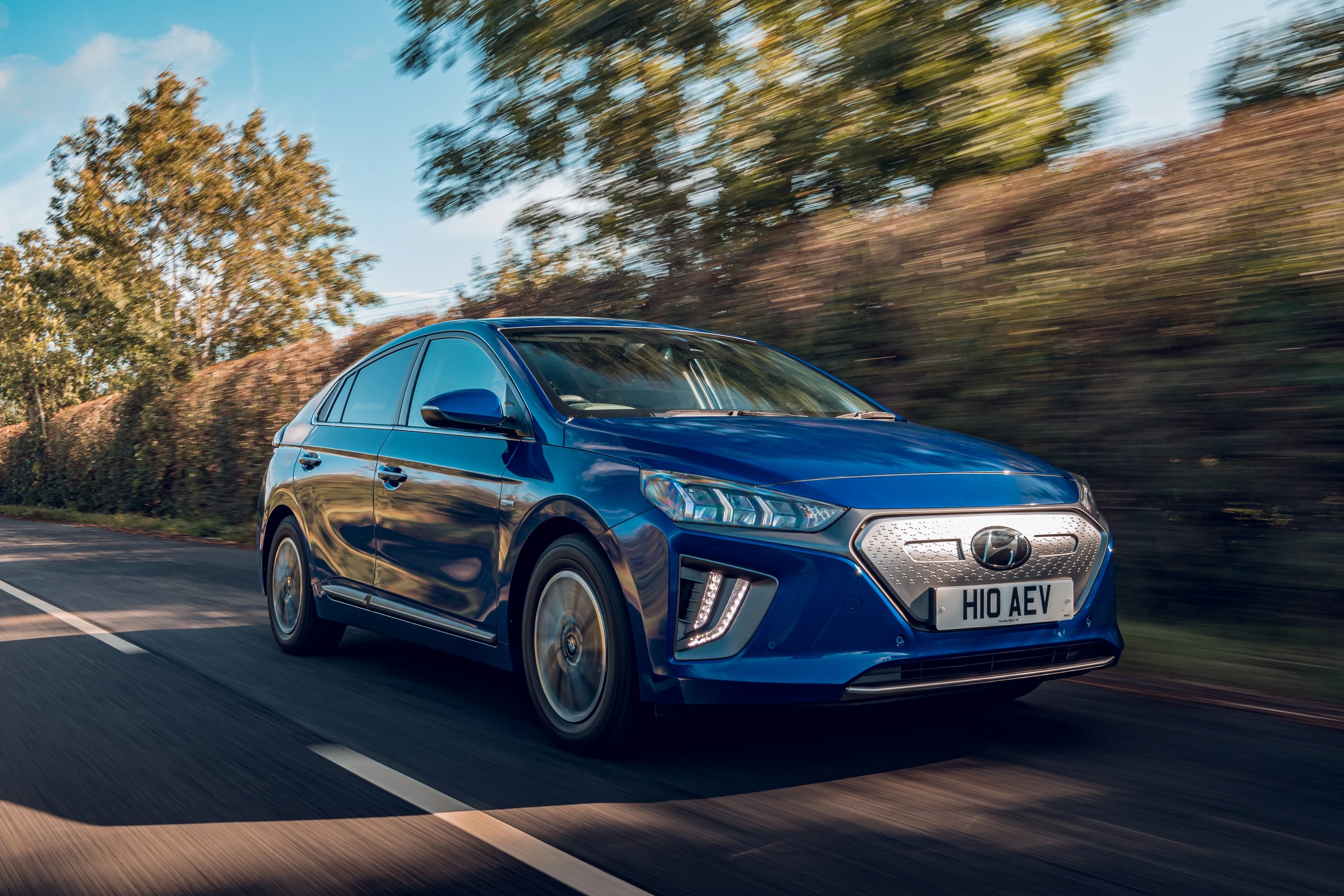Hyundai IONIQ Electric 38 kWh exterior view