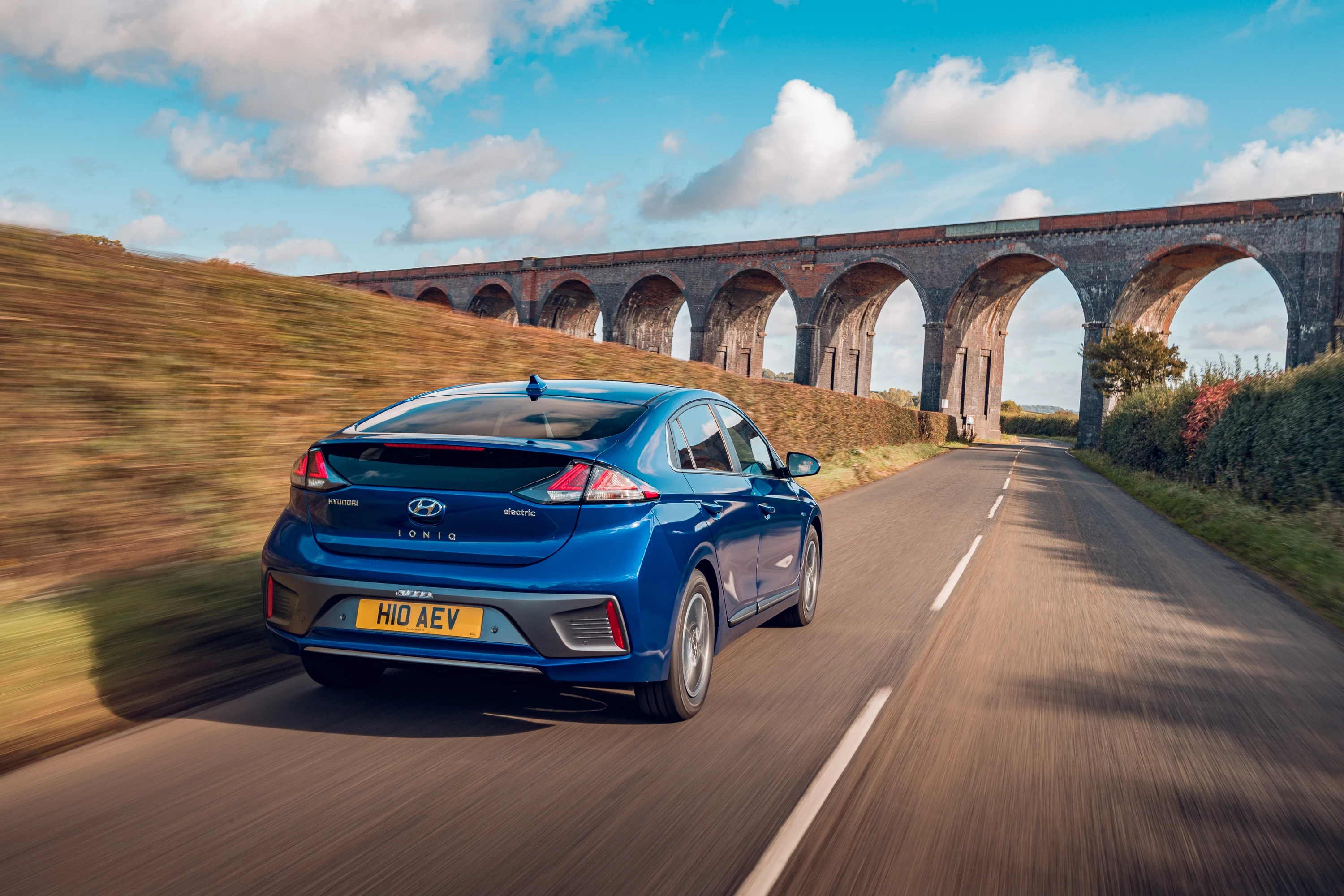 Hyundai IONIQ Electric 38 kWh exterior view