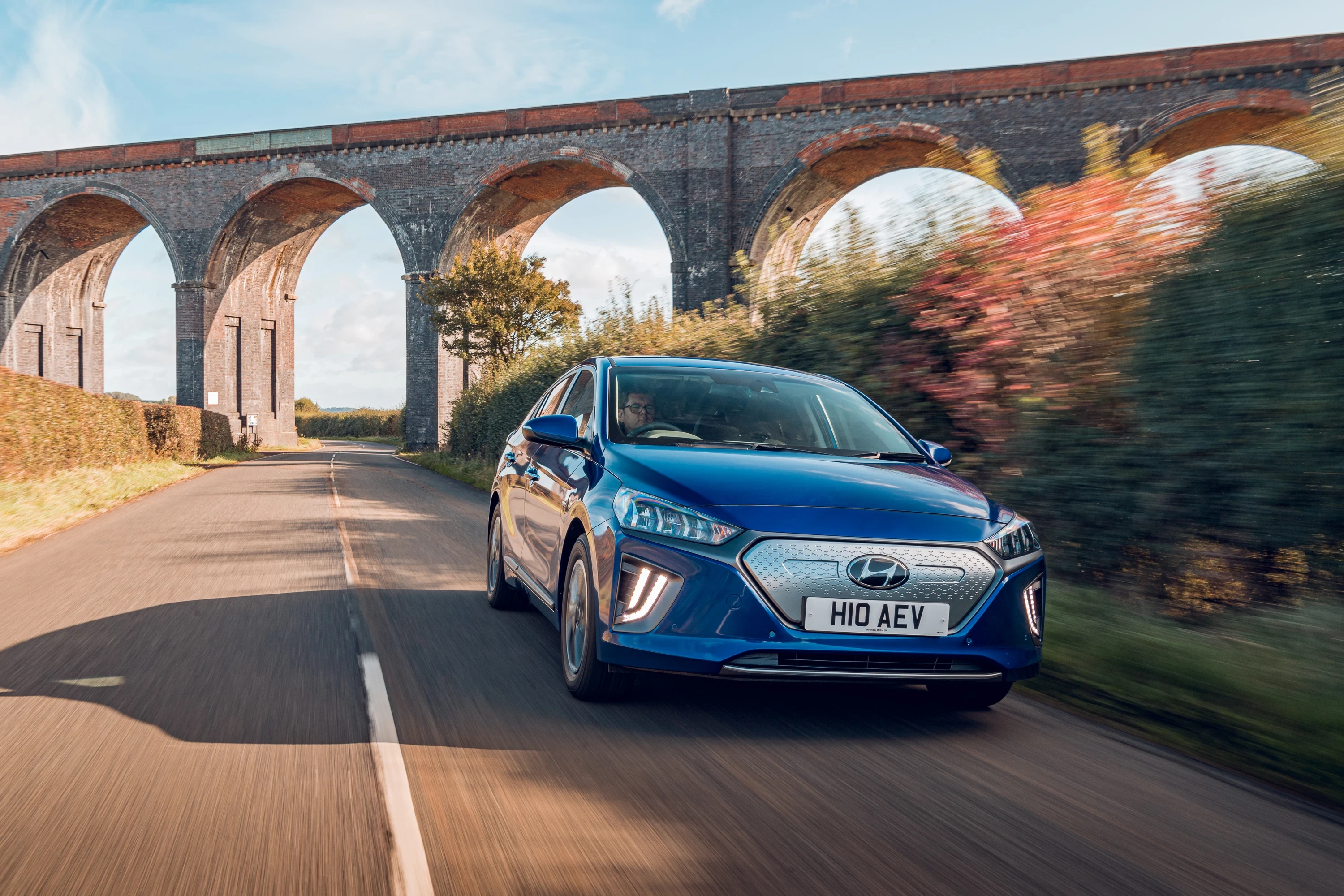 Hyundai IONIQ Electric 38 kWh exterior view