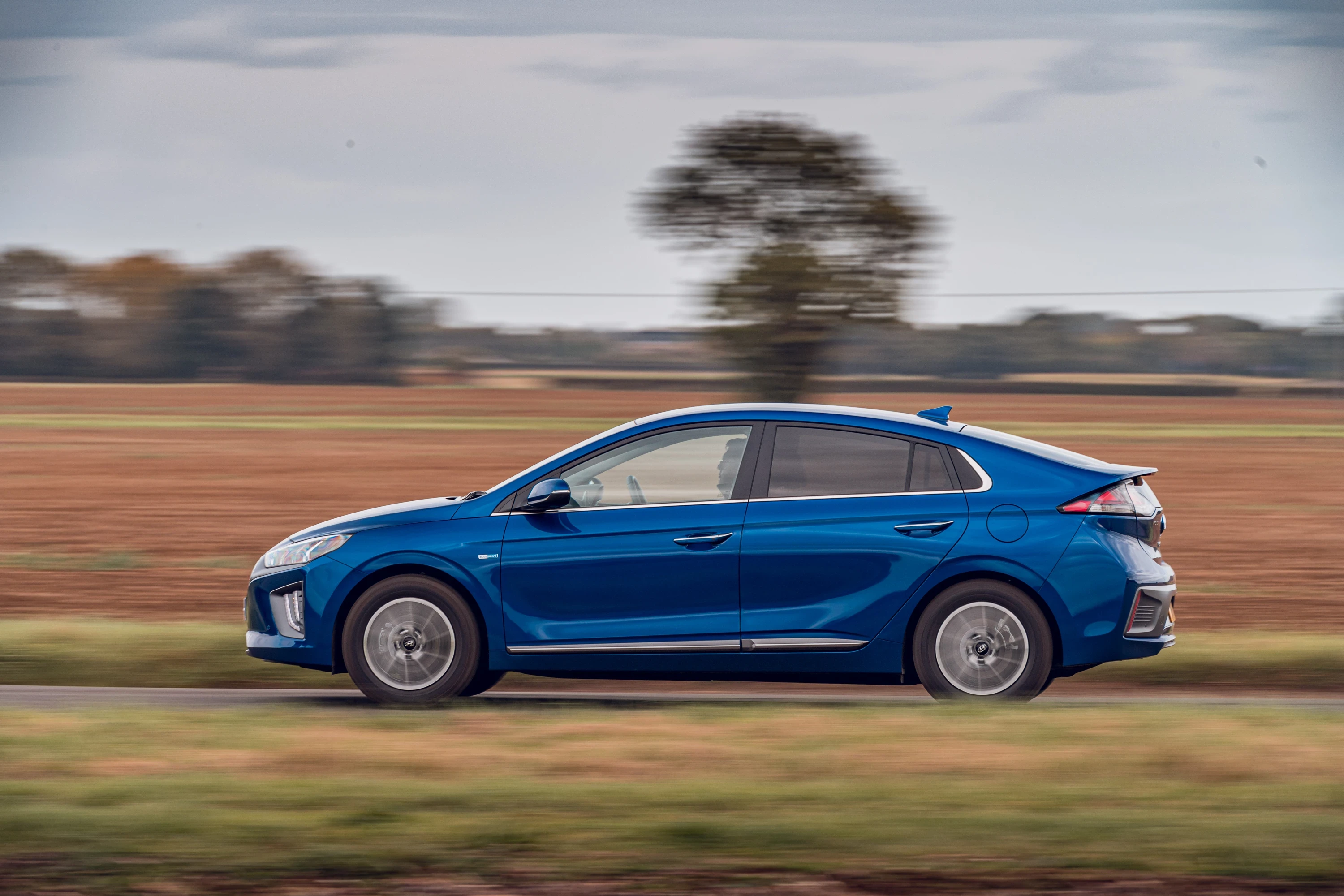 Hyundai IONIQ Electric 38 kWh exterior view