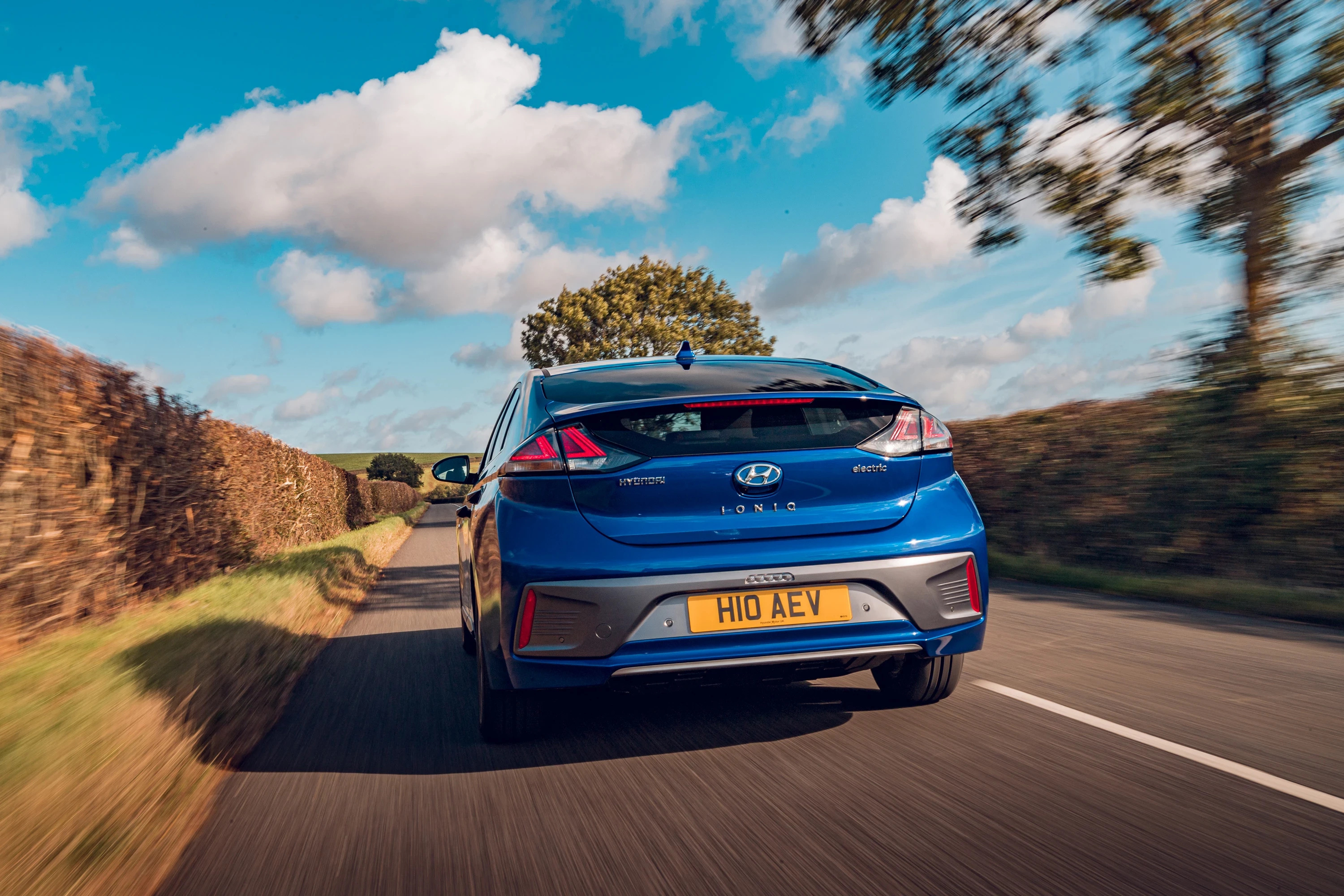 Hyundai IONIQ Electric 38 kWh exterior view