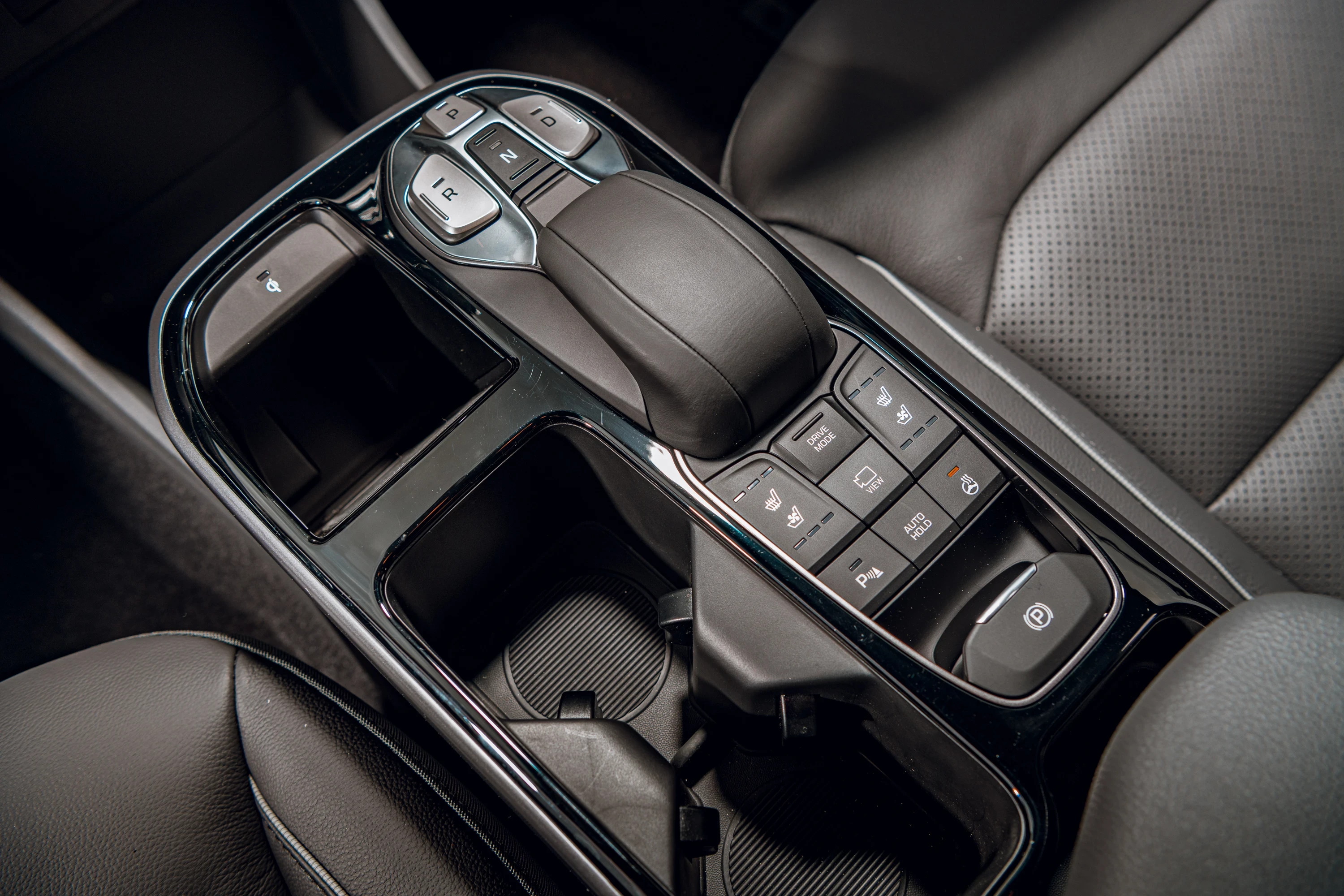 Hyundai IONIQ Electric 38 kWh details view