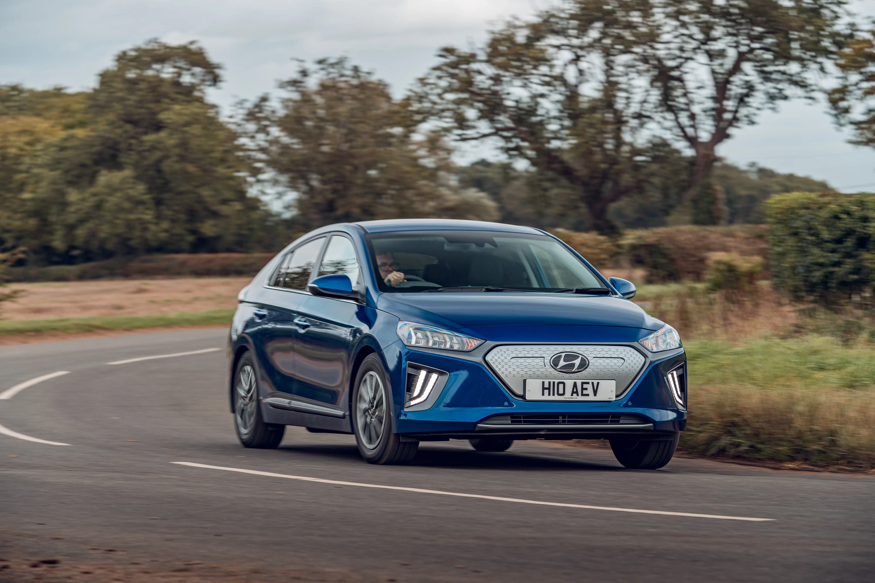 Hyundai IONIQ Electric 38 kWh exterior view