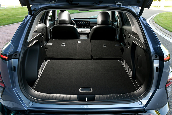 Hyundai Kona Long Range trunk view
