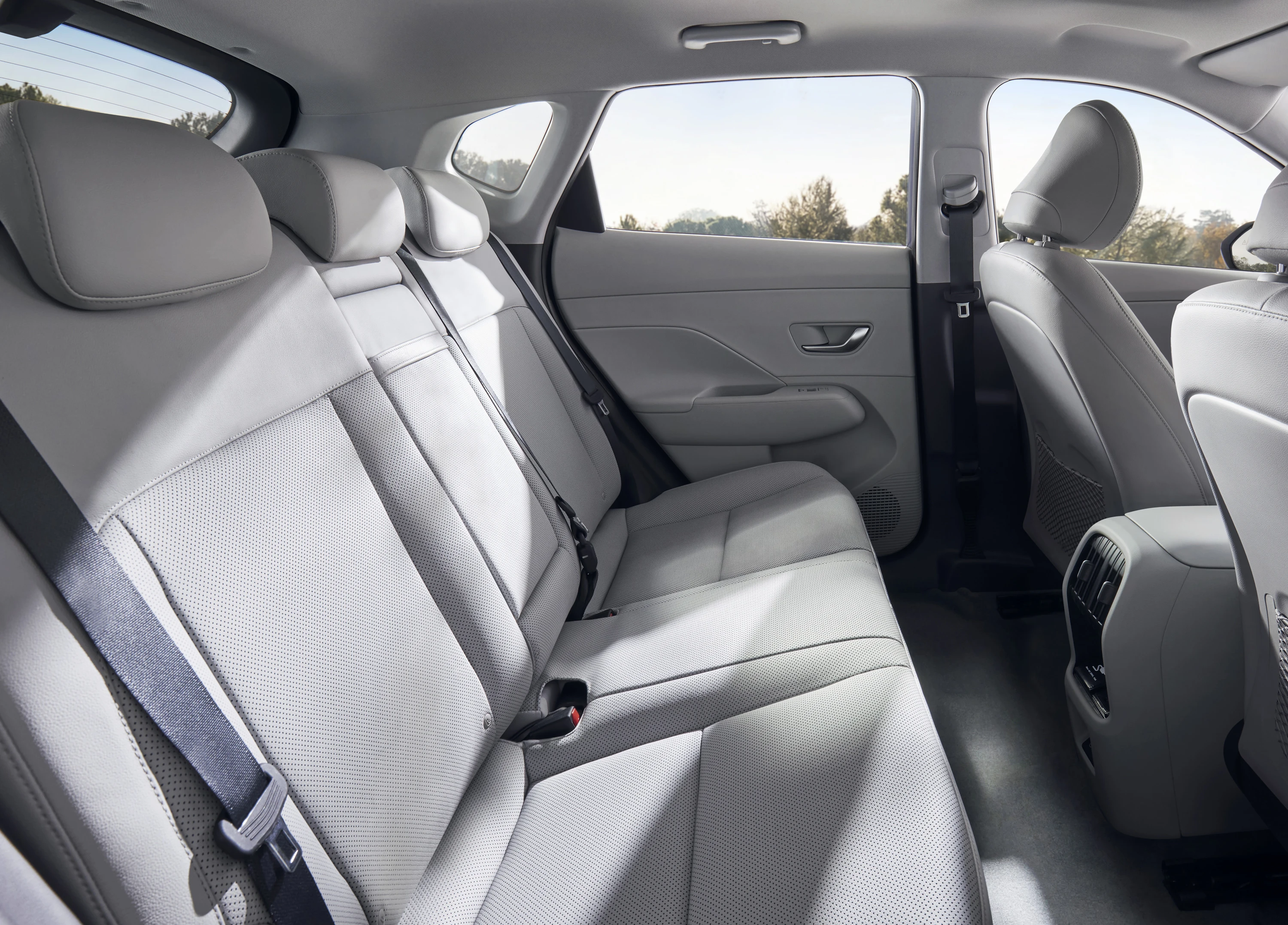 Hyundai Kona Standard Range secondrowseats view