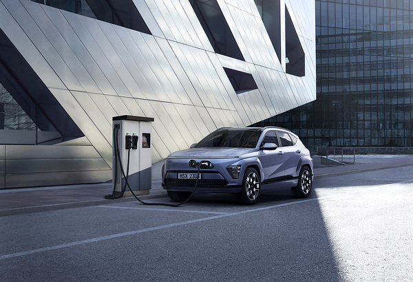 Hyundai Kona Standard Range charging view