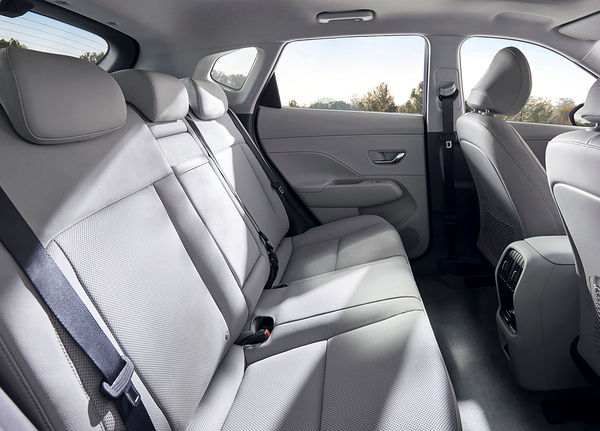 Hyundai Kona Standard Range secondrowseats view