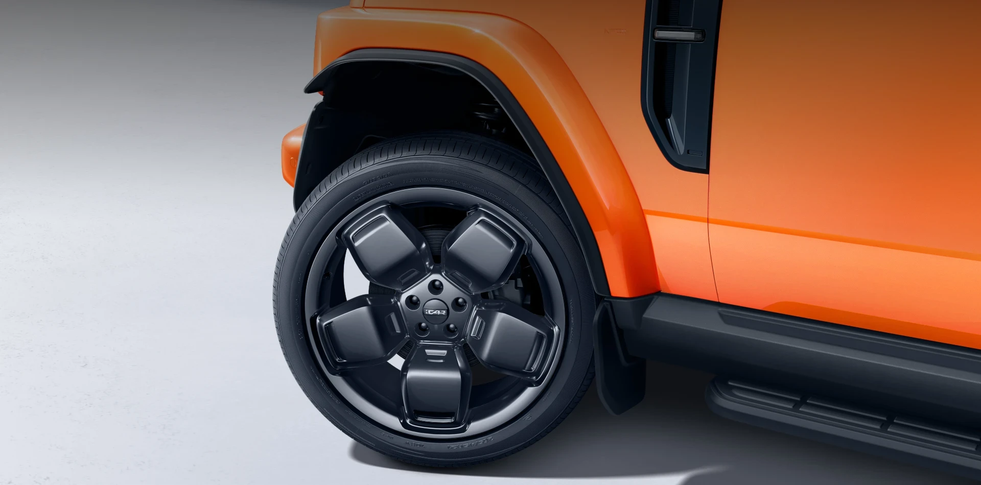 iCar V23 401 RWD wheels view