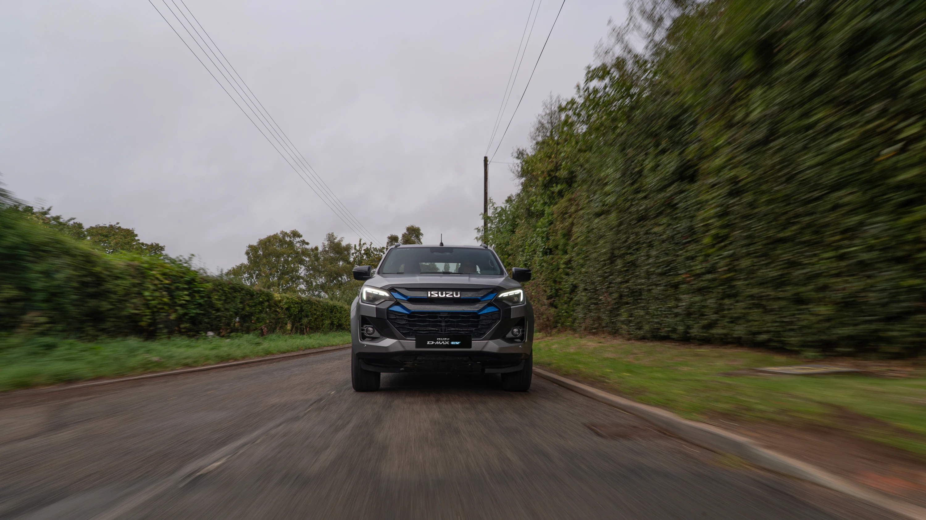 Isuzu D-Max EV Extended Cab dynamic view