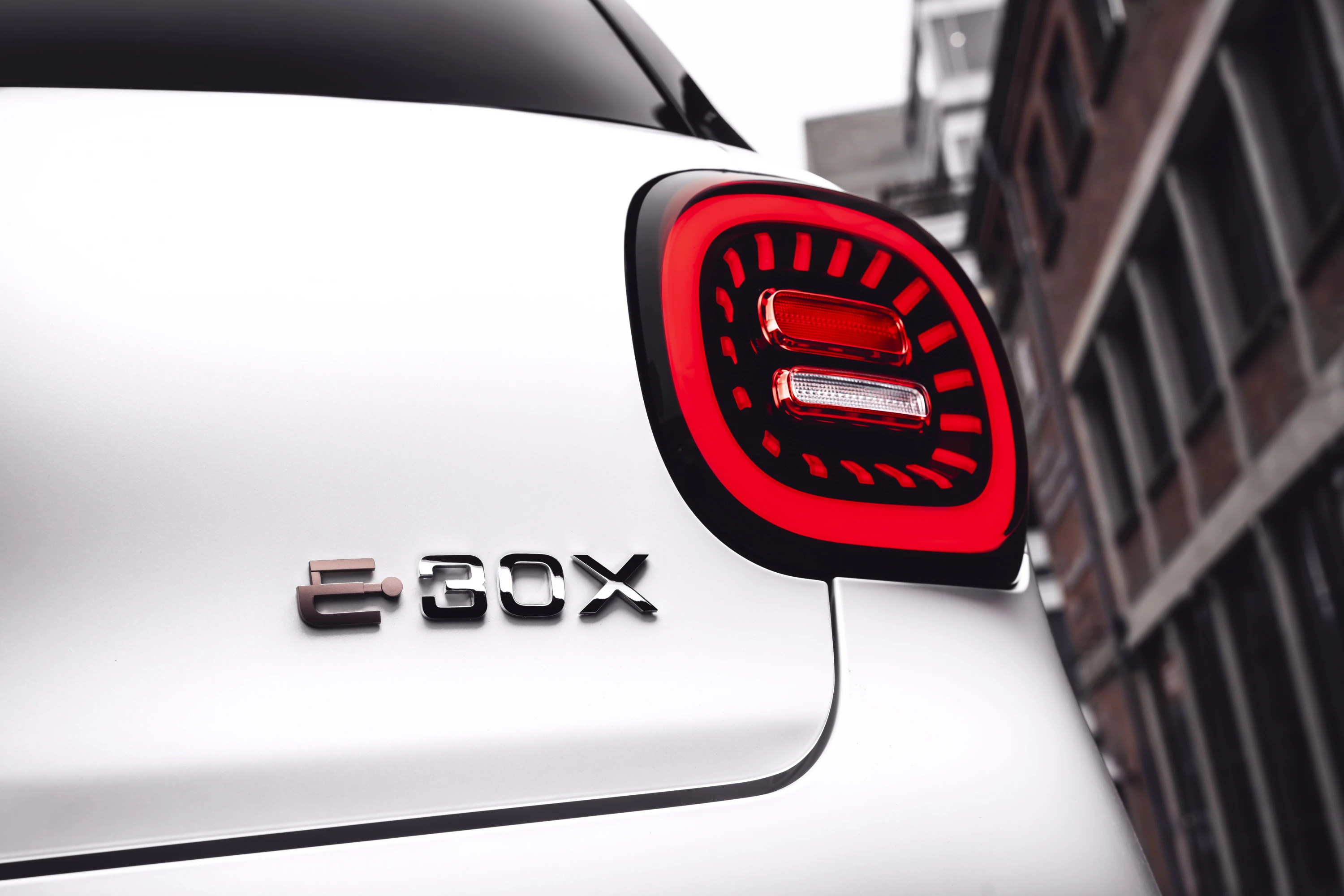 JAC E30X 51.5 kWh taillights view