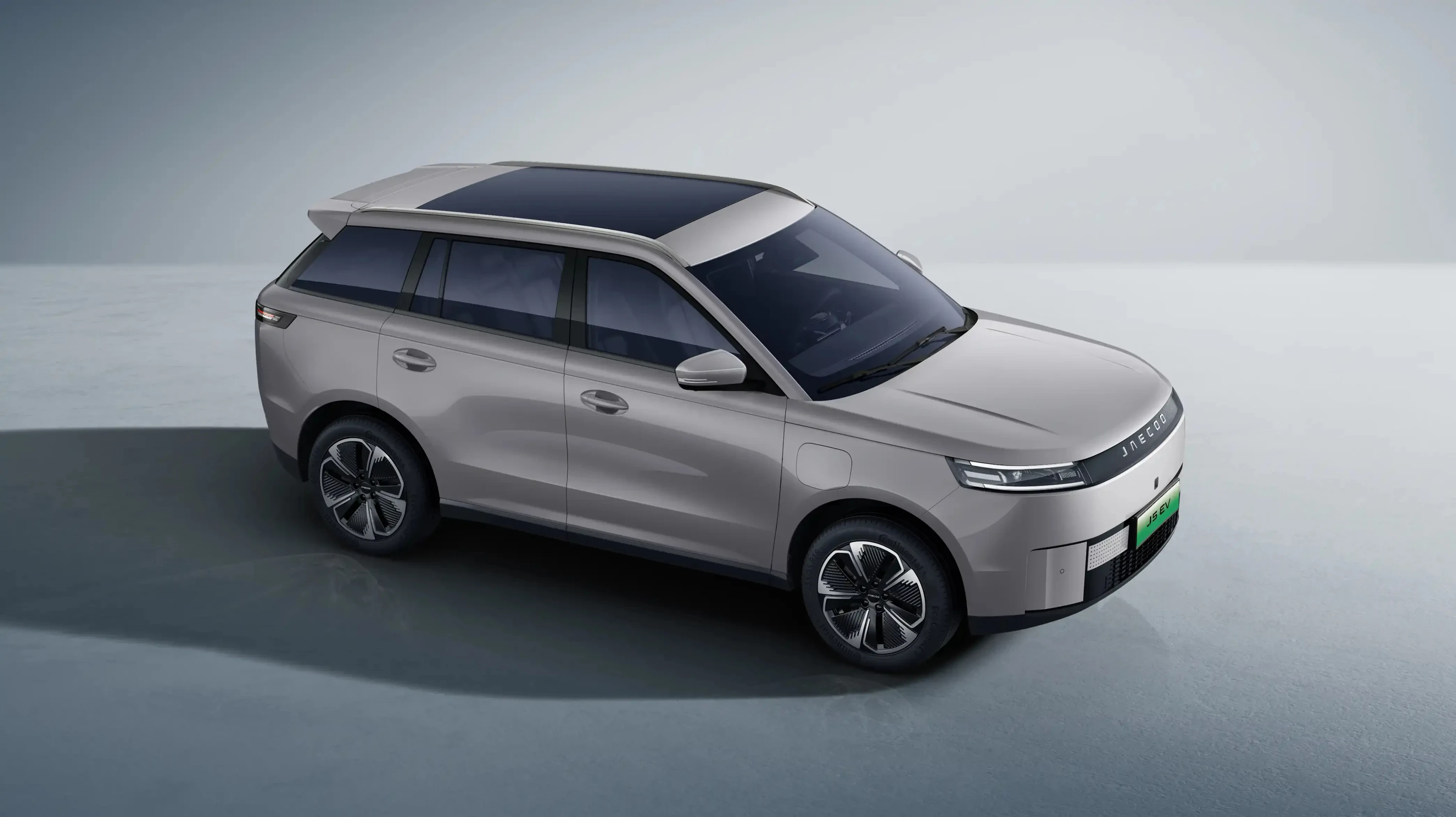 Jaecoo J5 EV exterior view