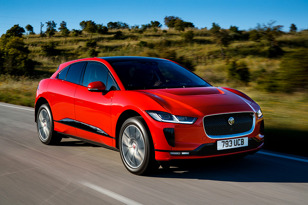 Jaguar I-Pace EV400 exterior view