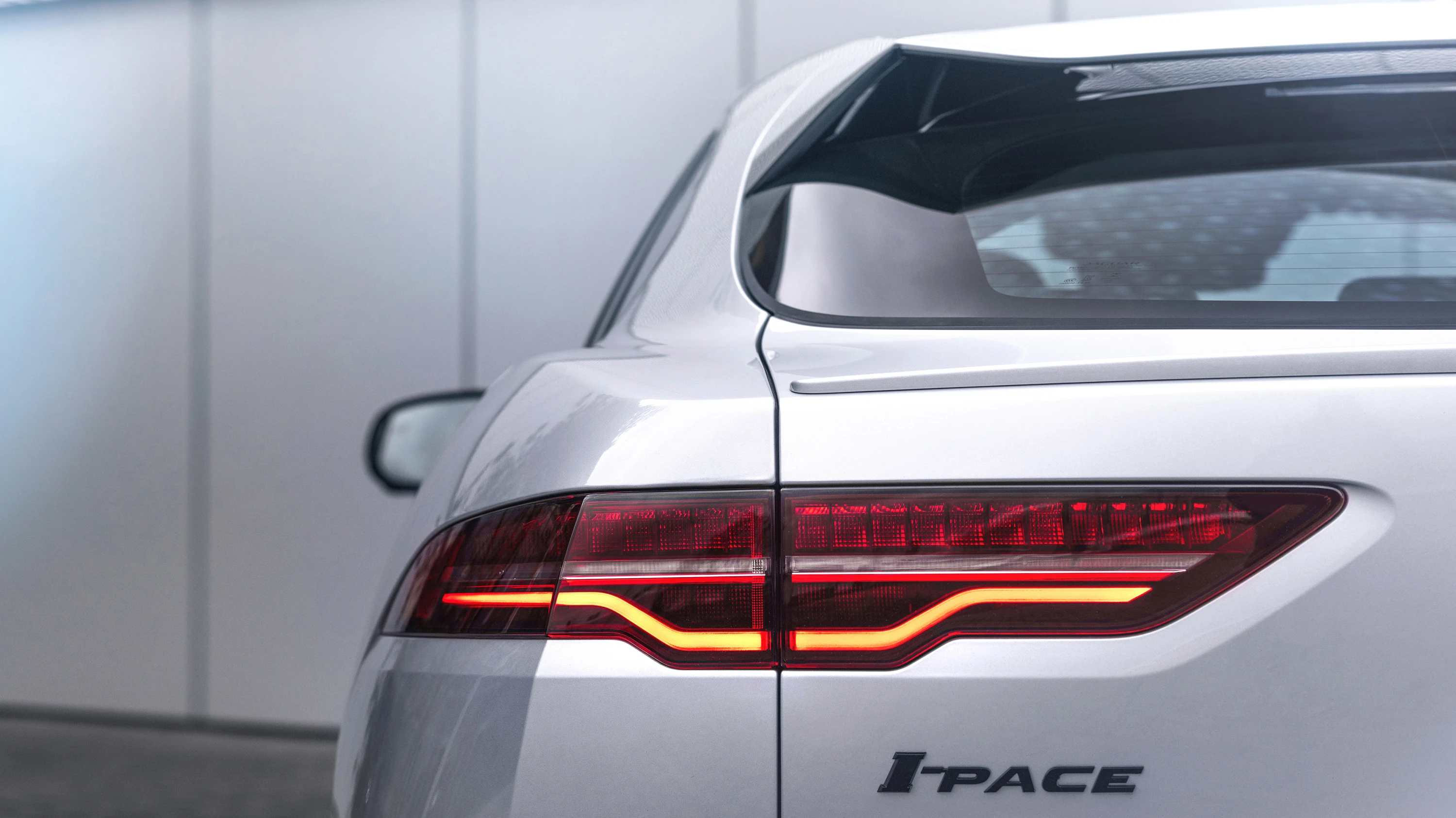 Jaguar I-Pace EV400 rearlights view