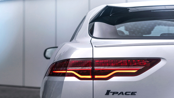 Jaguar I-Pace EV400 rearlights view