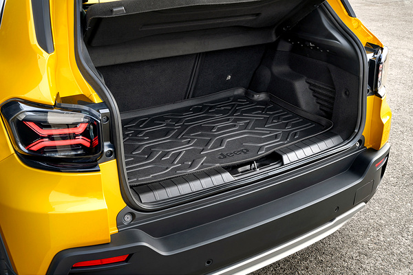 Jeep Avenger trunk view