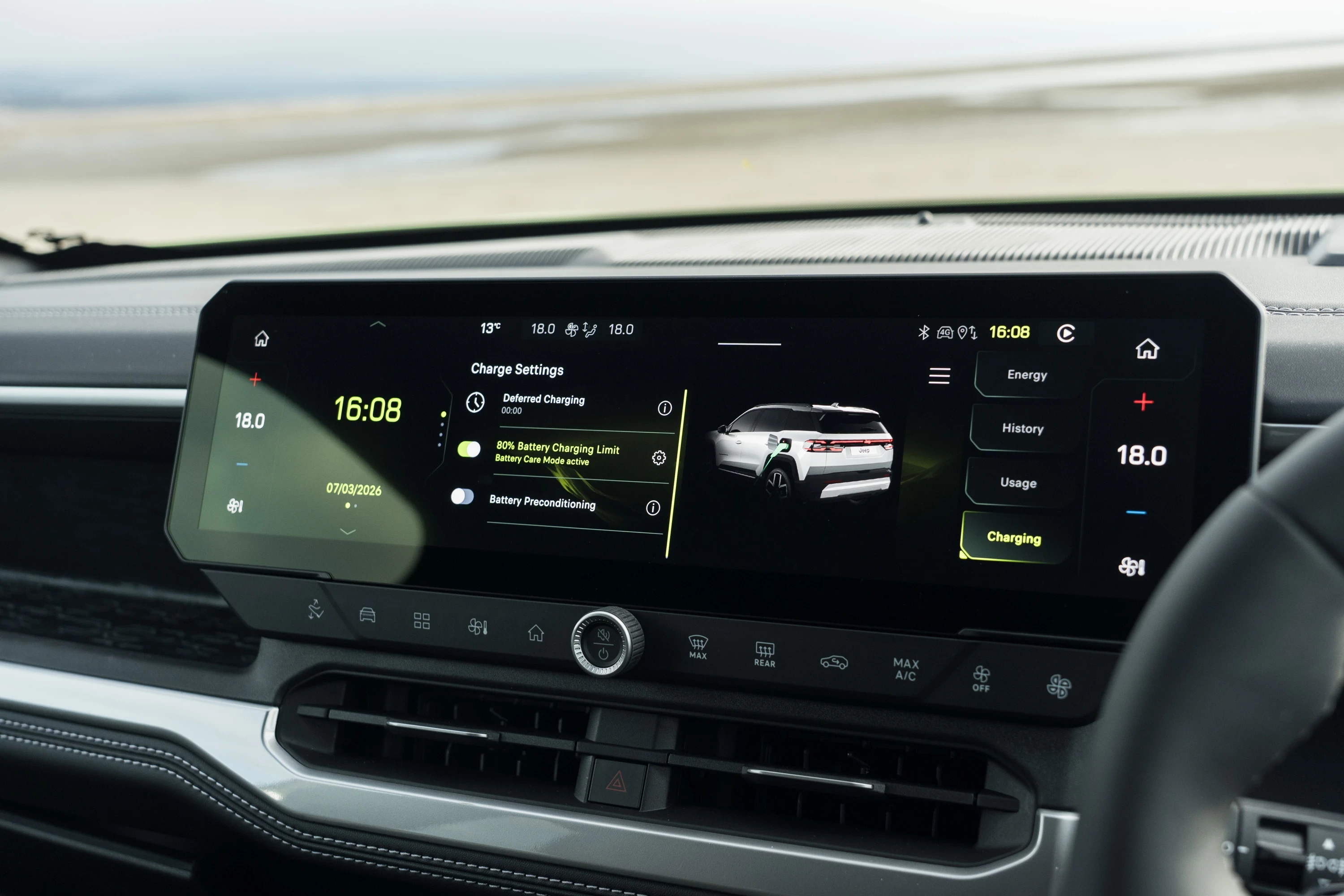 Jeep Compass Electric AWD screens view