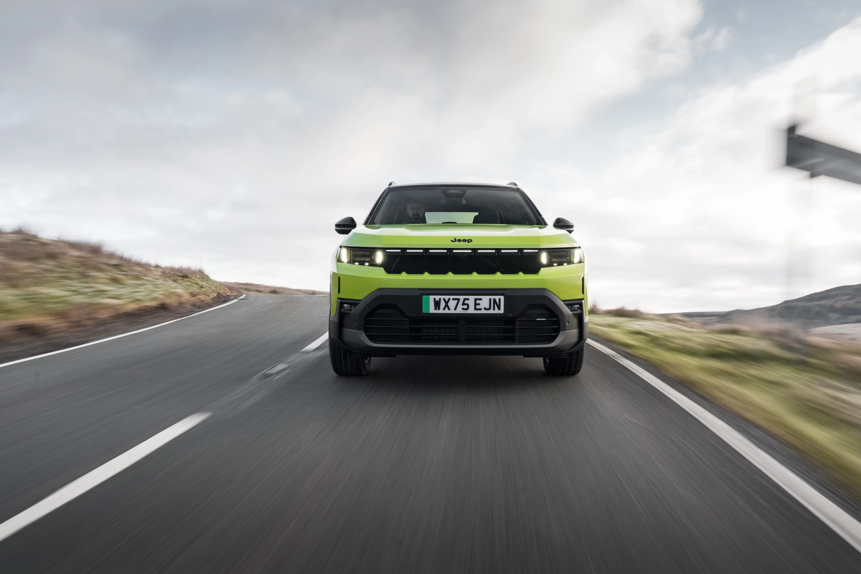 Jeep Compass Electric AWD exterior view