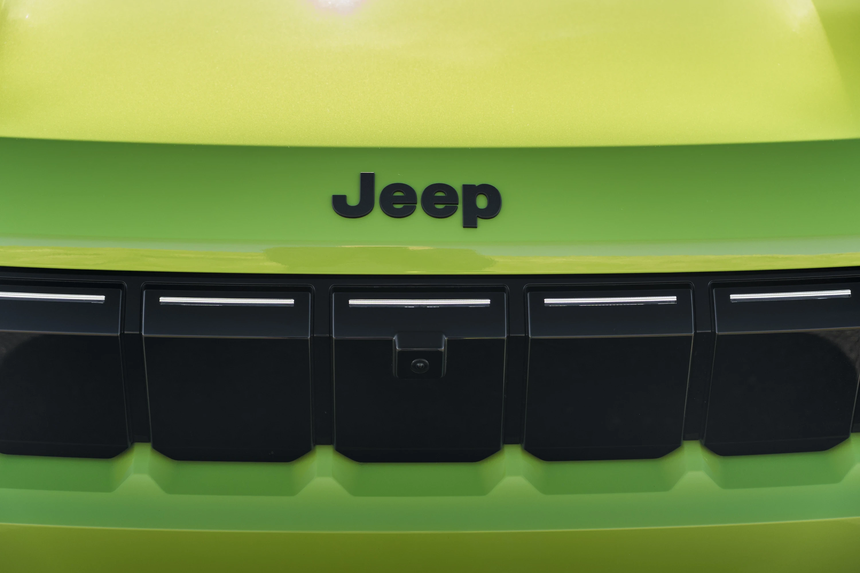 Jeep Compass Electric AWD details view