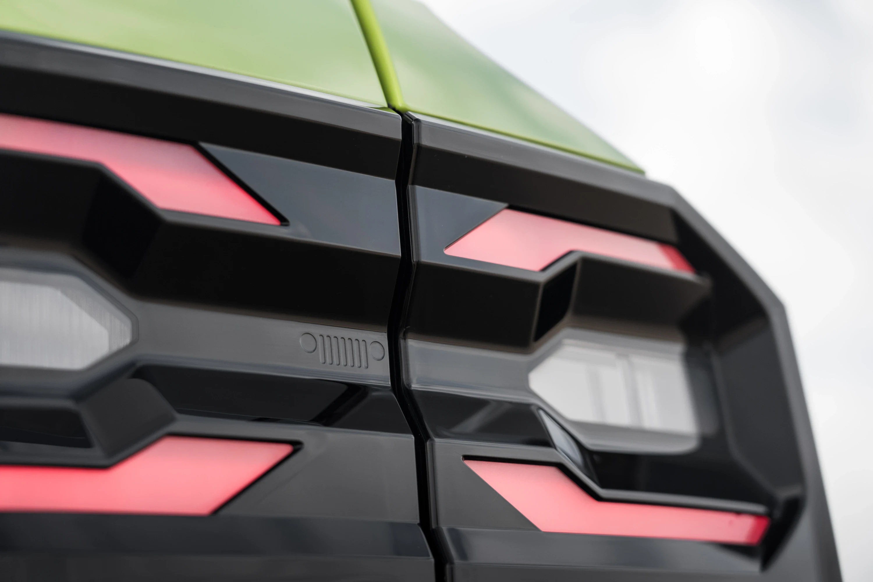 Jeep Compass Electric FWD details view
