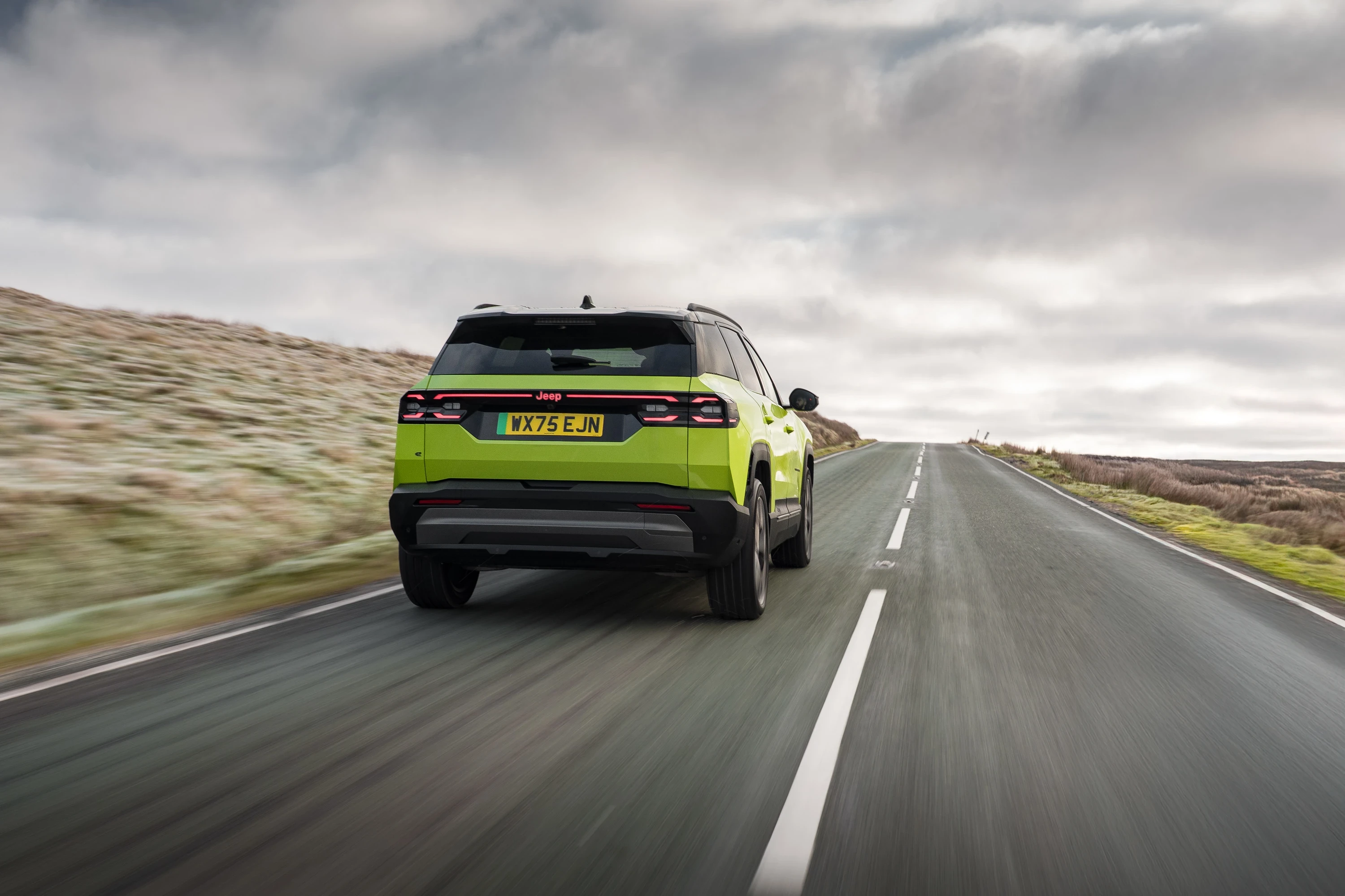 Jeep Compass Electric FWD exterior view