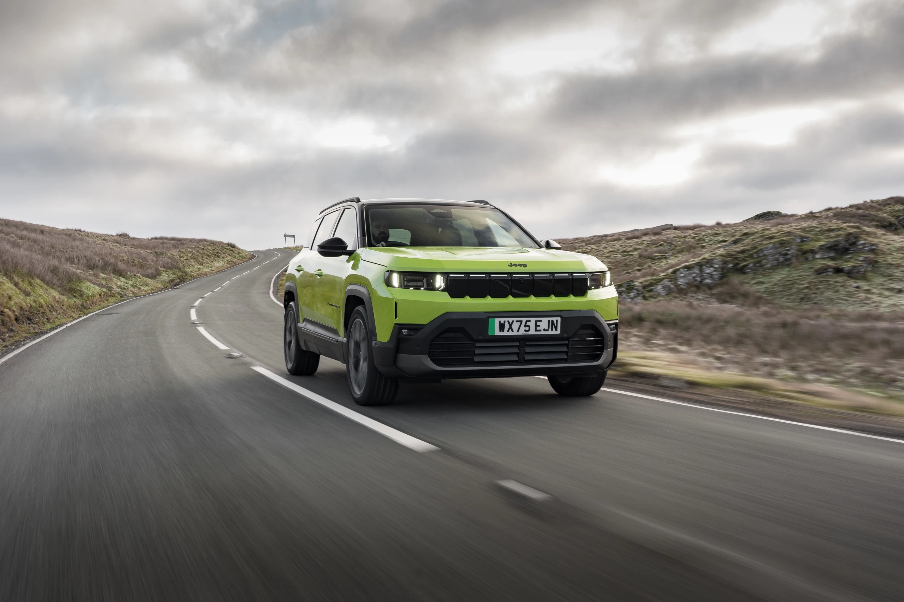 Jeep Compass Electric FWD exterior view