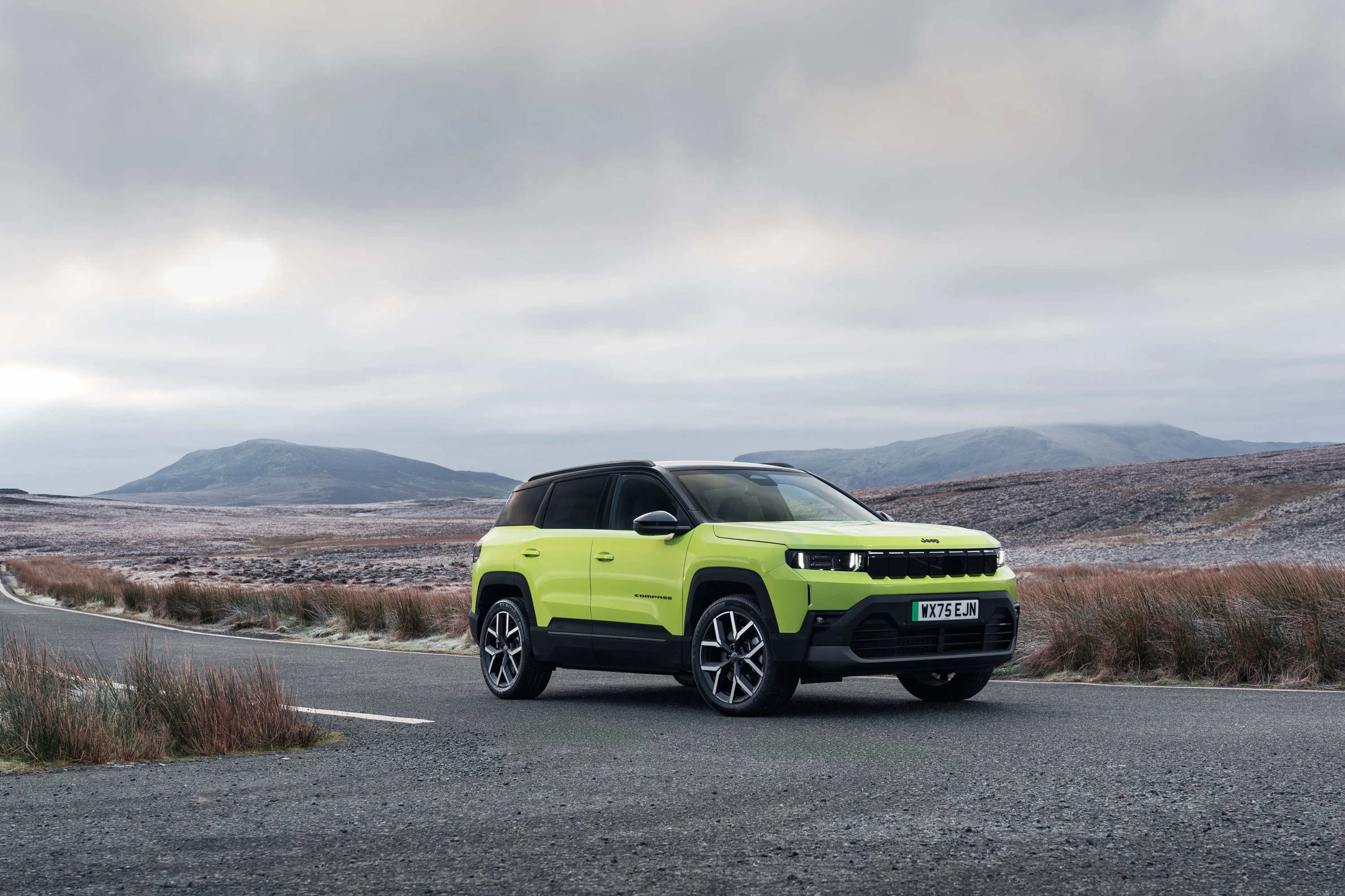 Jeep Compass Electric FWD Long Range details view