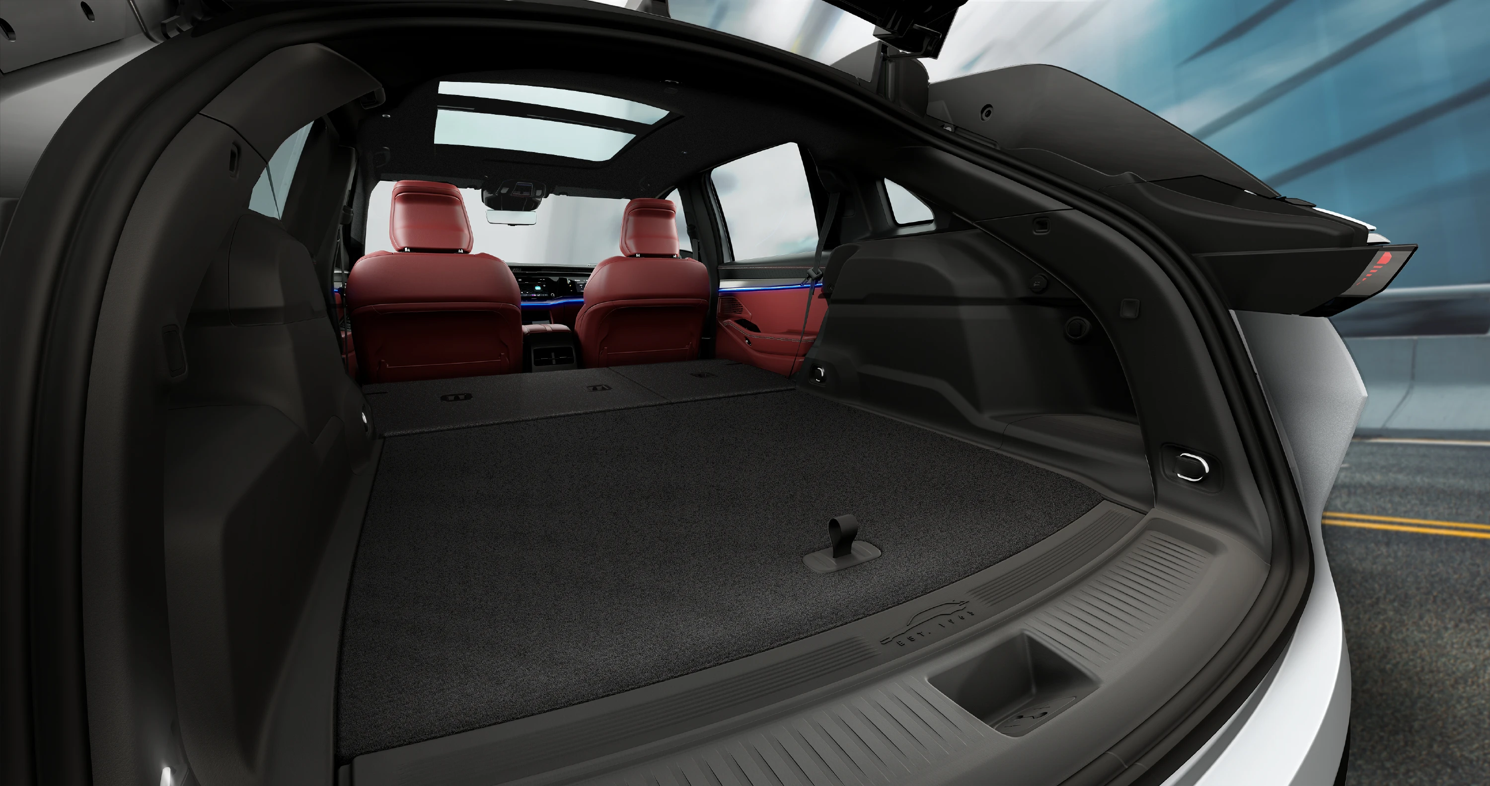 Jeep Wagoneer S trunk view