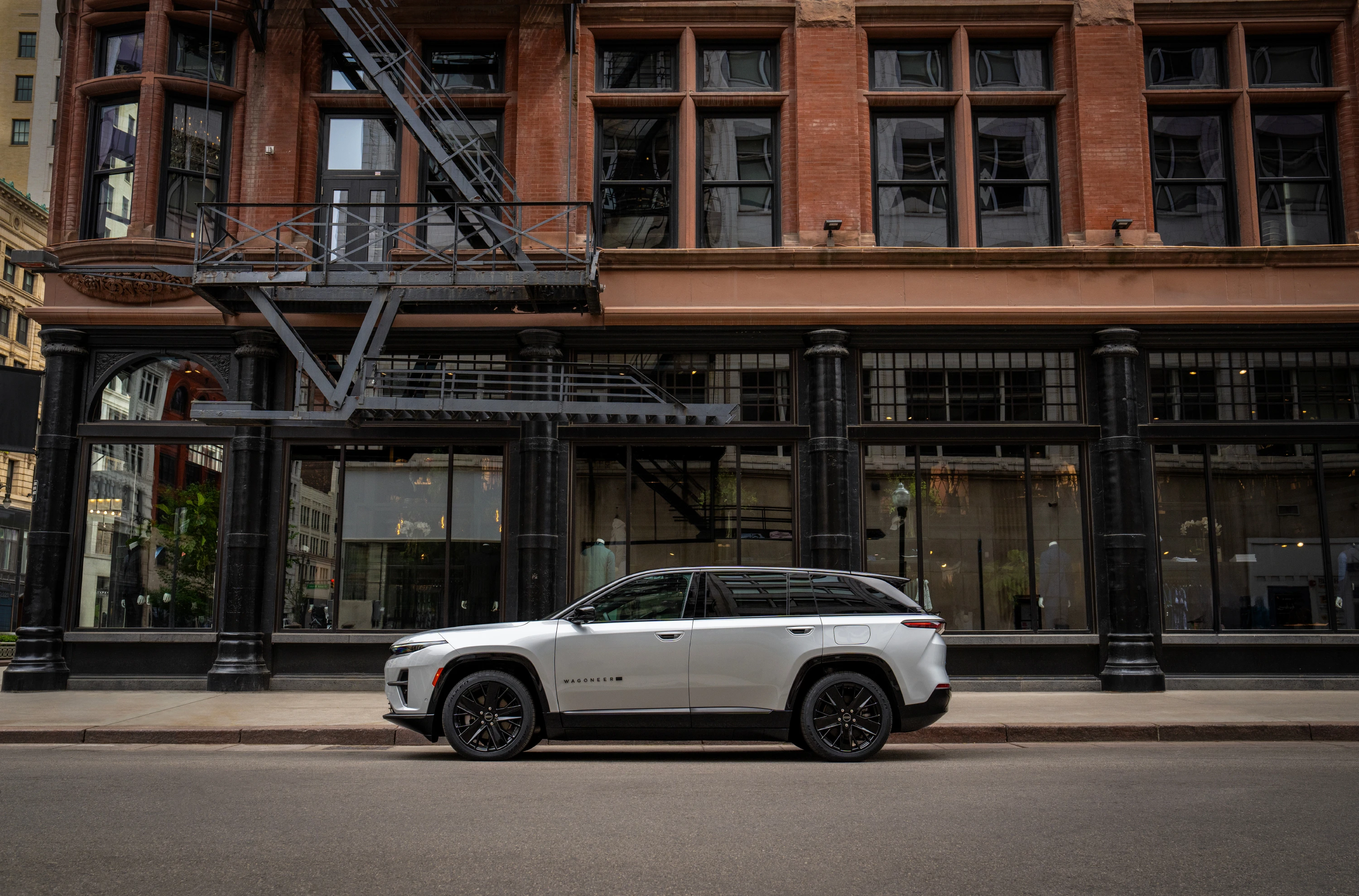 Jeep Wagoneer S exterior view
