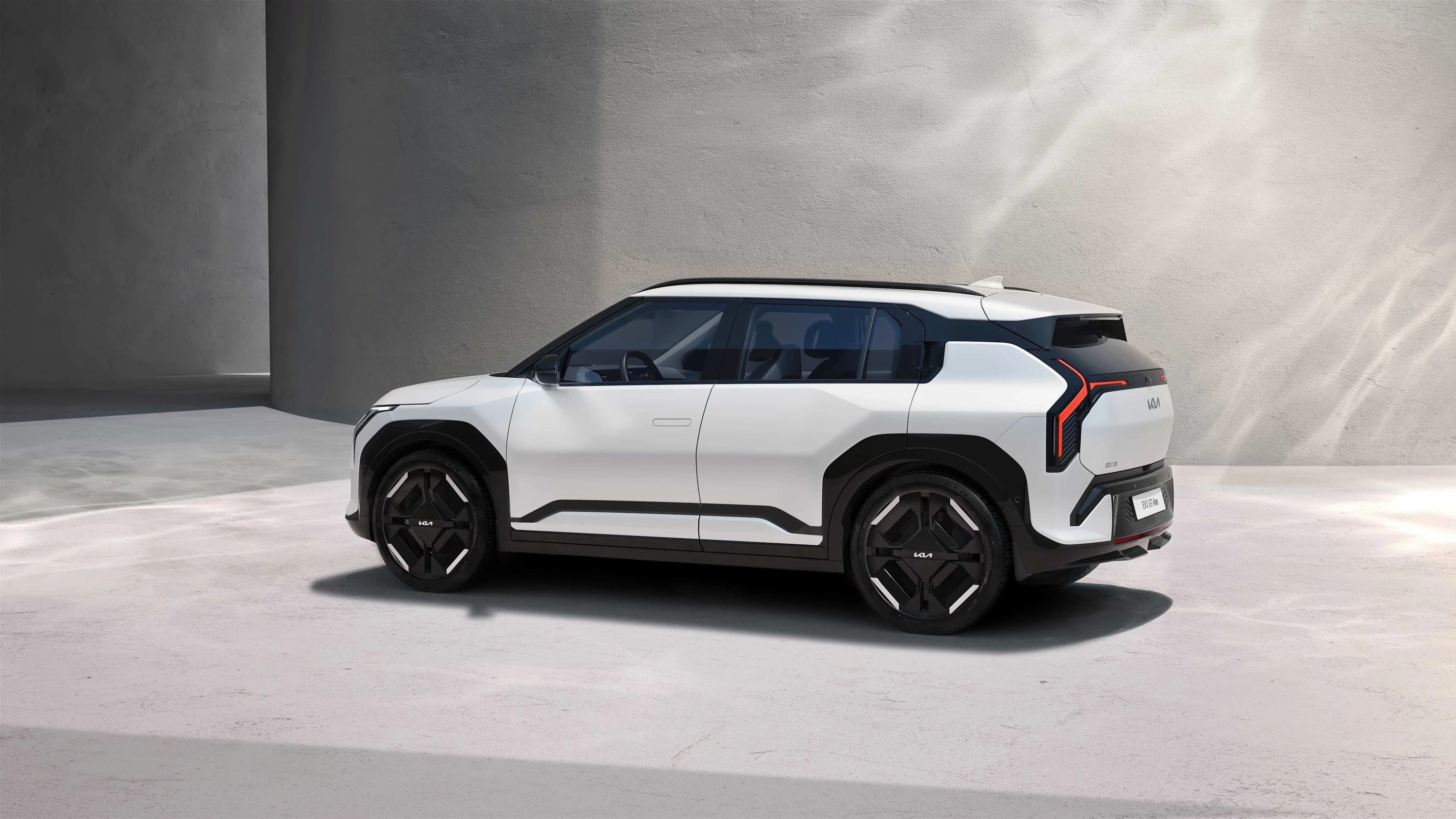 Kia EV3 Long Range exterior view