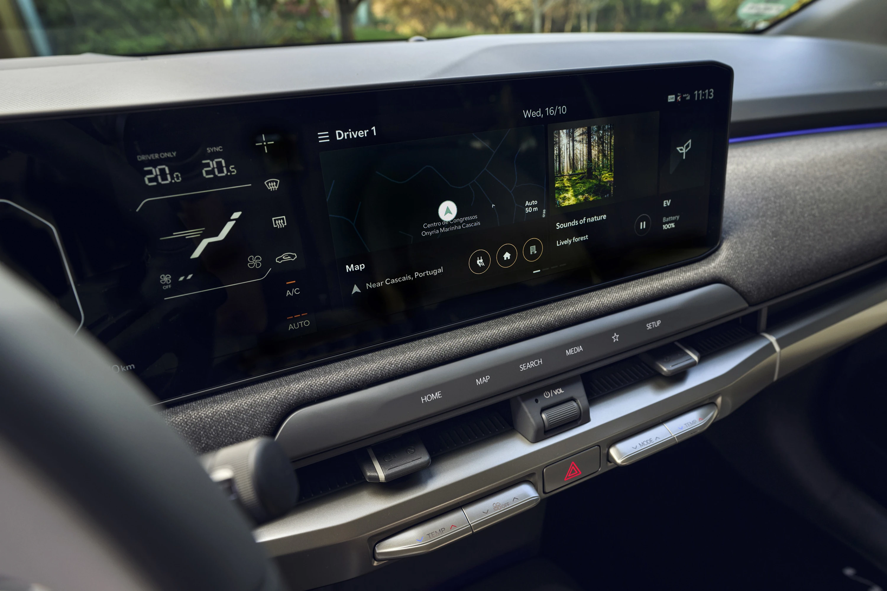 Kia EV3 Long Range screens view