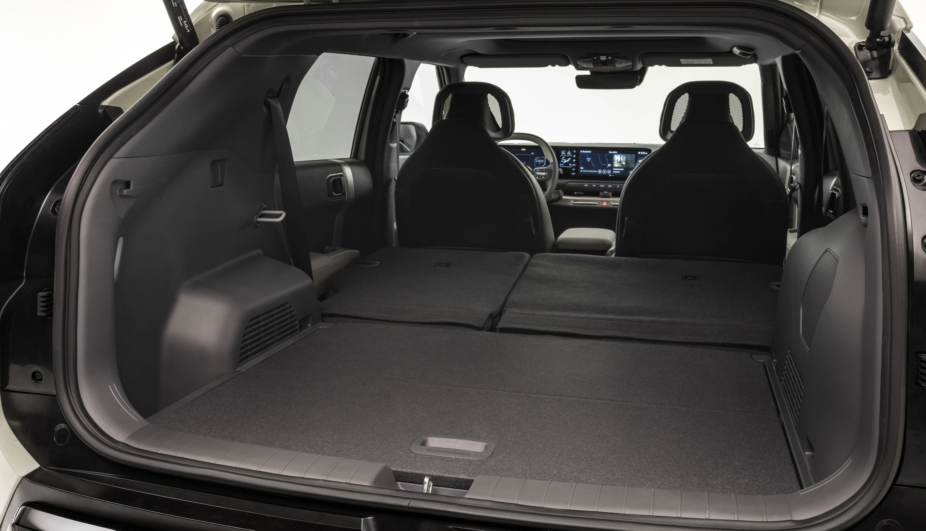 Kia EV3 Long Range trunk view