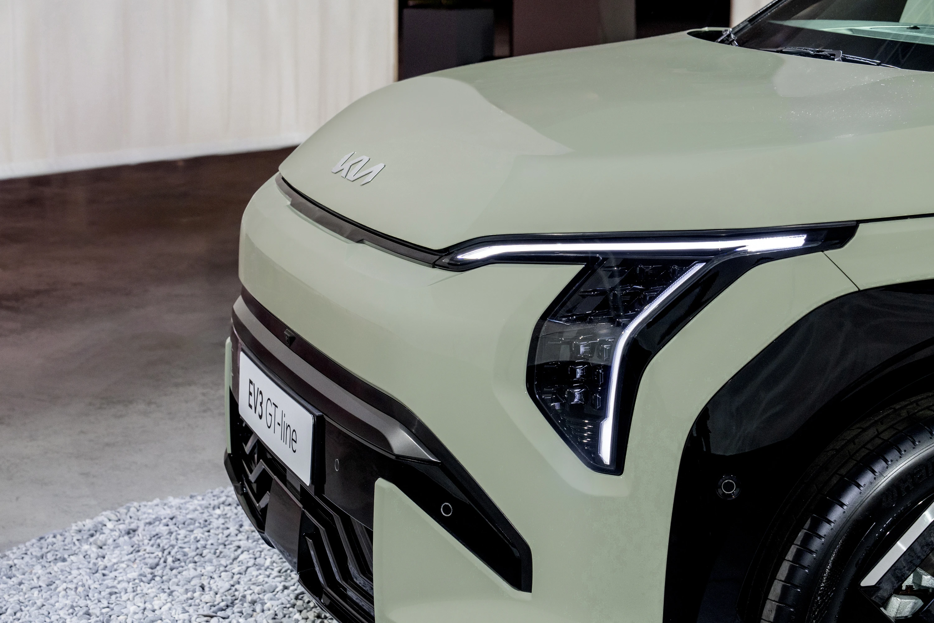 Kia EV3 Long Range headlights view