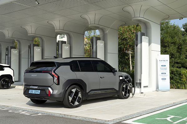Kia EV3 Long Range charging view