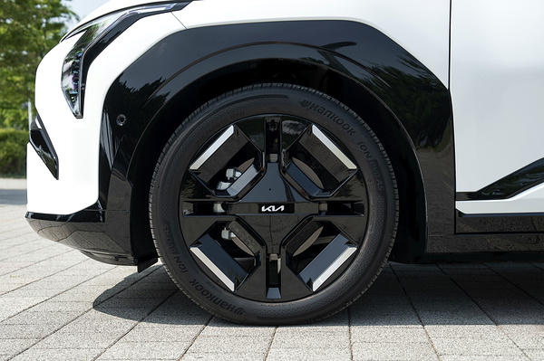 Kia EV3 Long Range details view