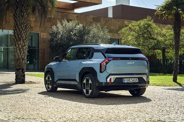 Kia EV3 Long Range exterior view
