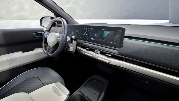 Kia EV3 Long Range screens view