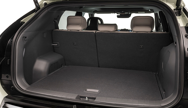 Kia EV3 Long Range trunk view