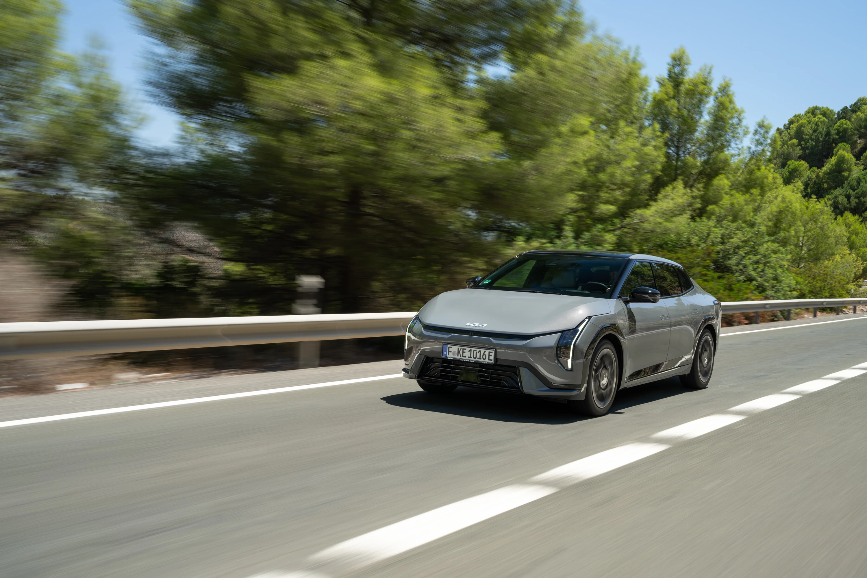Kia EV4 Fastback Long Range exterior view